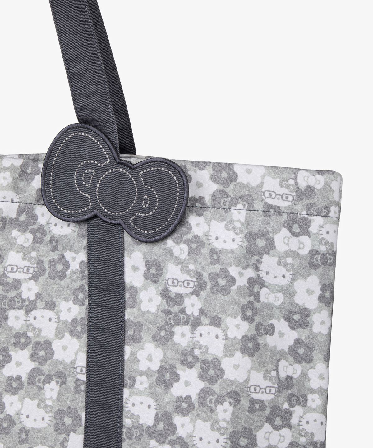 에이이에이이(AEAE) HELLO KITTY PATTERN BIG TOTE BAG [GREY]