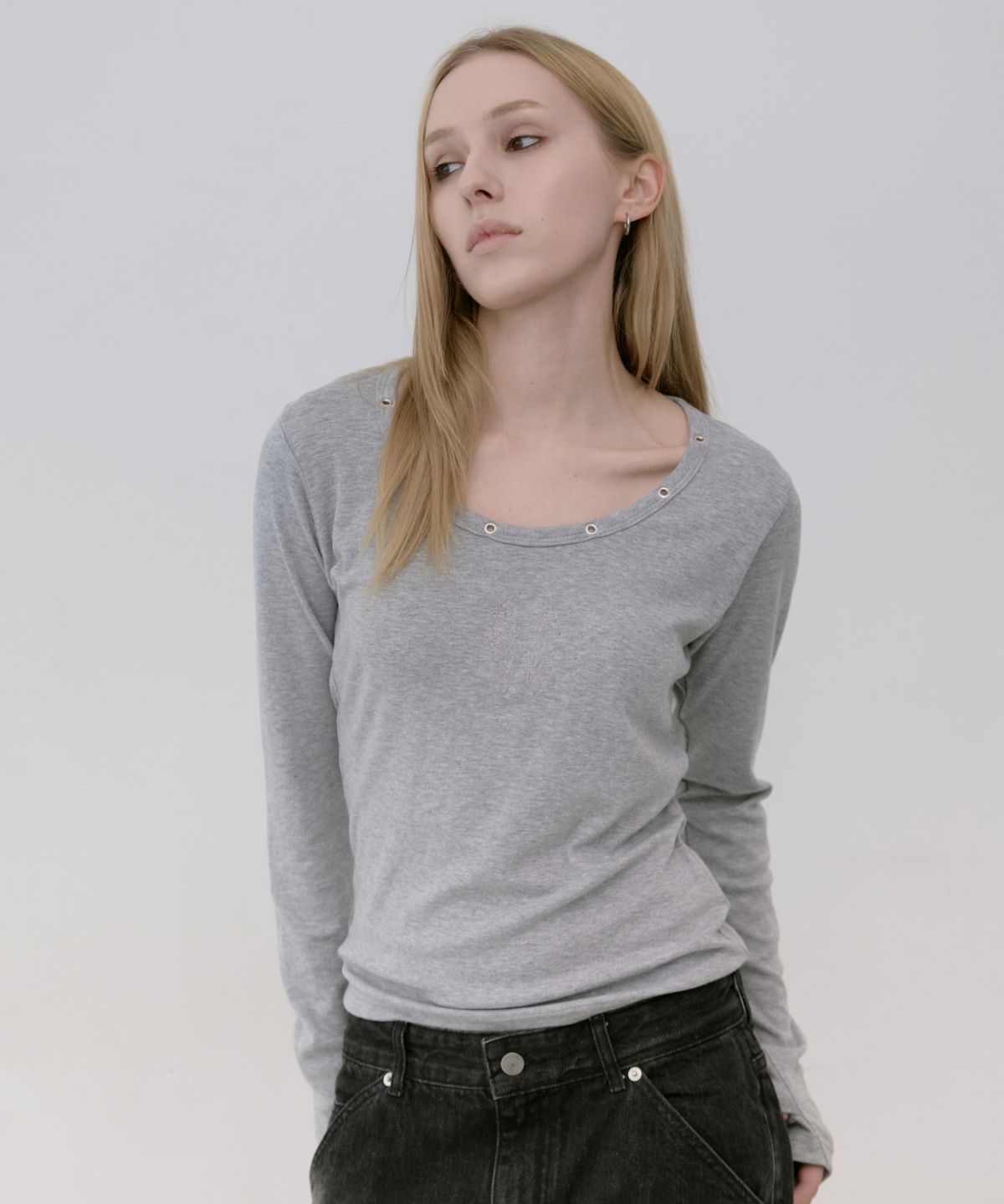 레킴(LEKIM) LWE EYELET LONG SLEEVE (그레이)