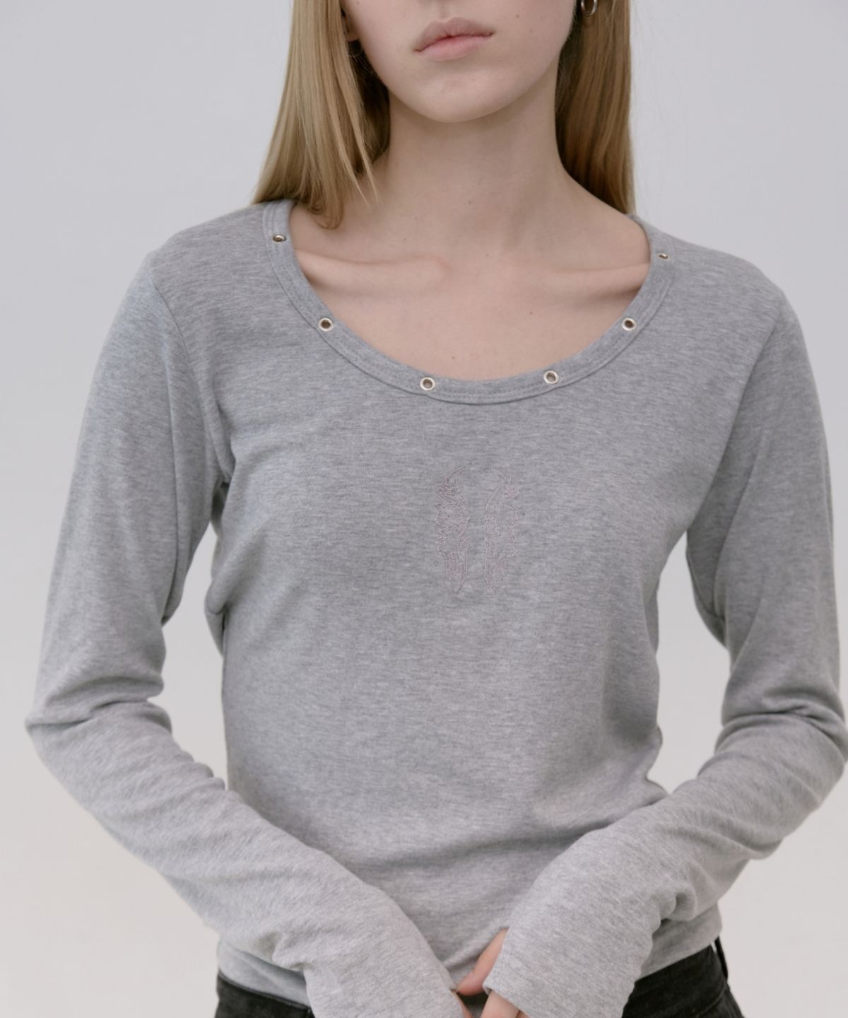 레킴(LEKIM) LWE EYELET LONG SLEEVE (그레이)