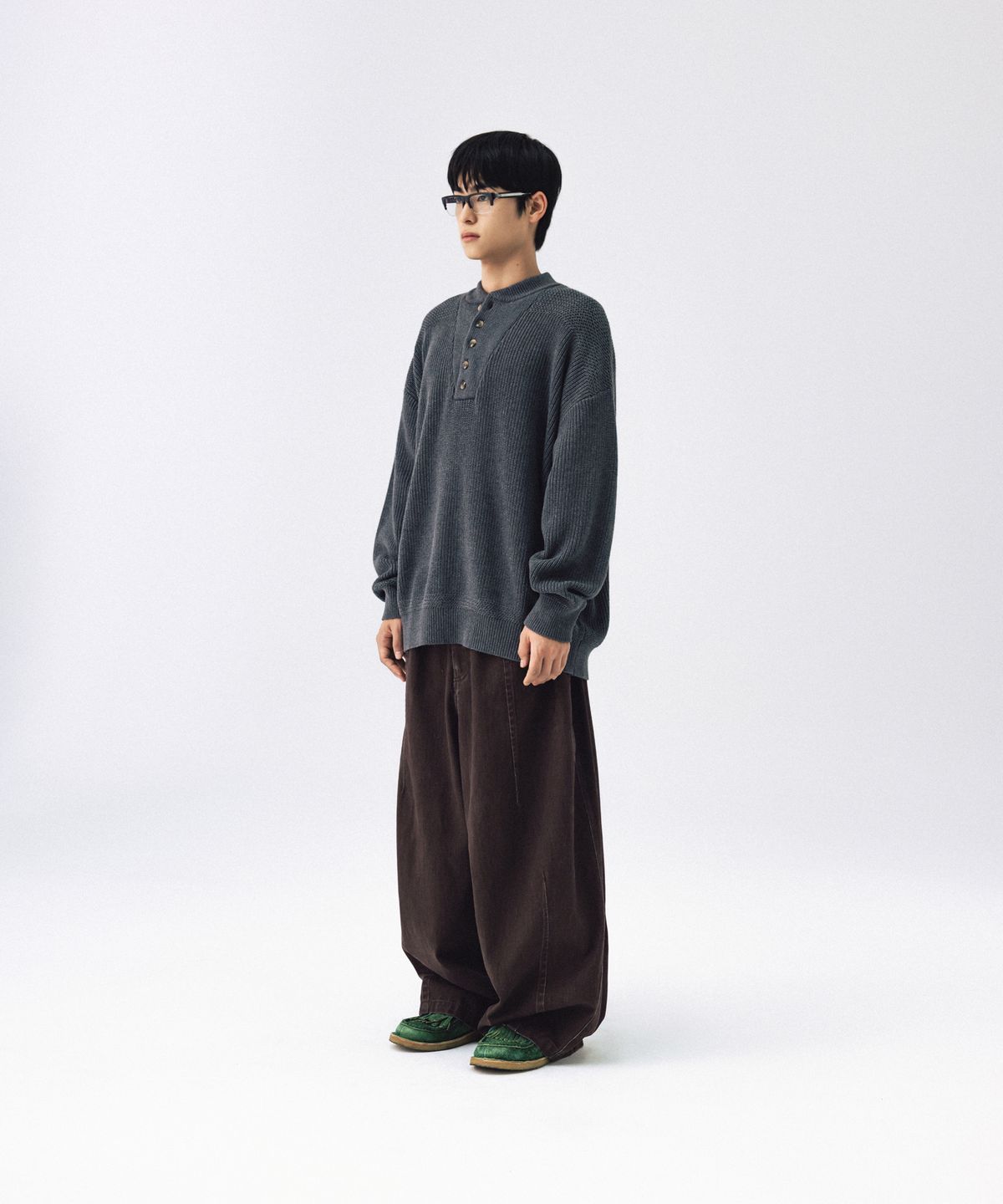 앵글런(ANGLAN) Military Button Knit Pullover - Charcoal