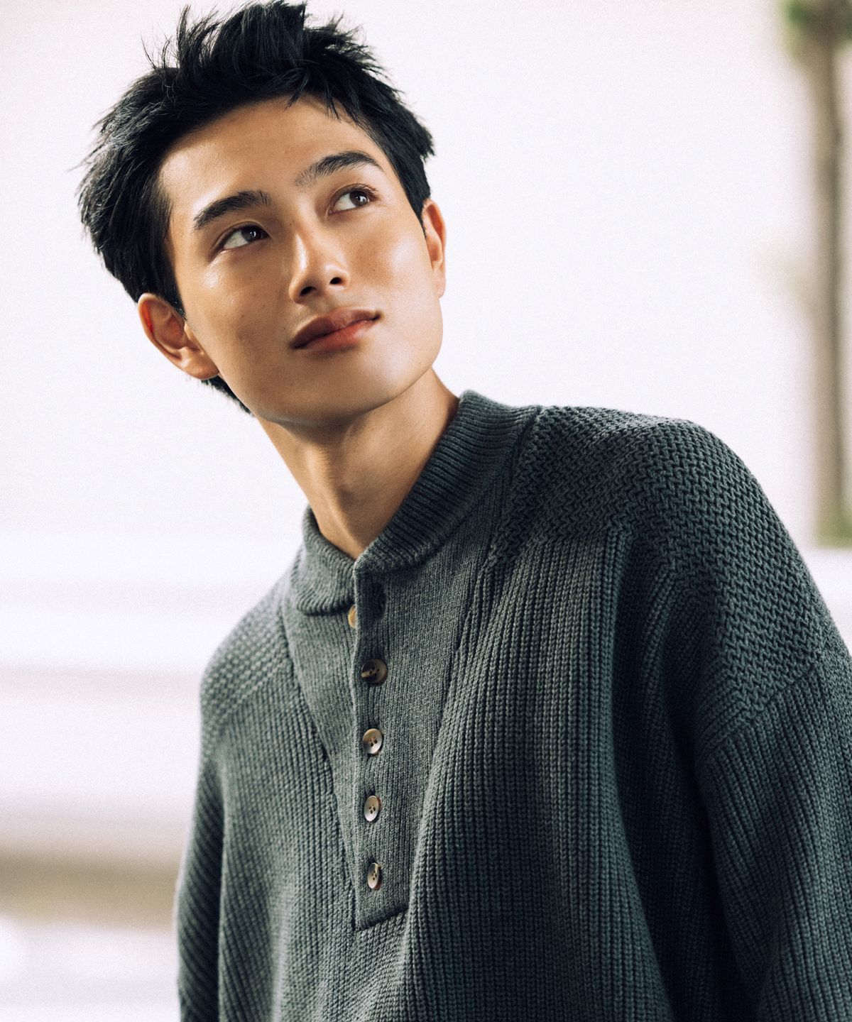 앵글런(ANGLAN) Military Button Knit Pullover - Charcoal