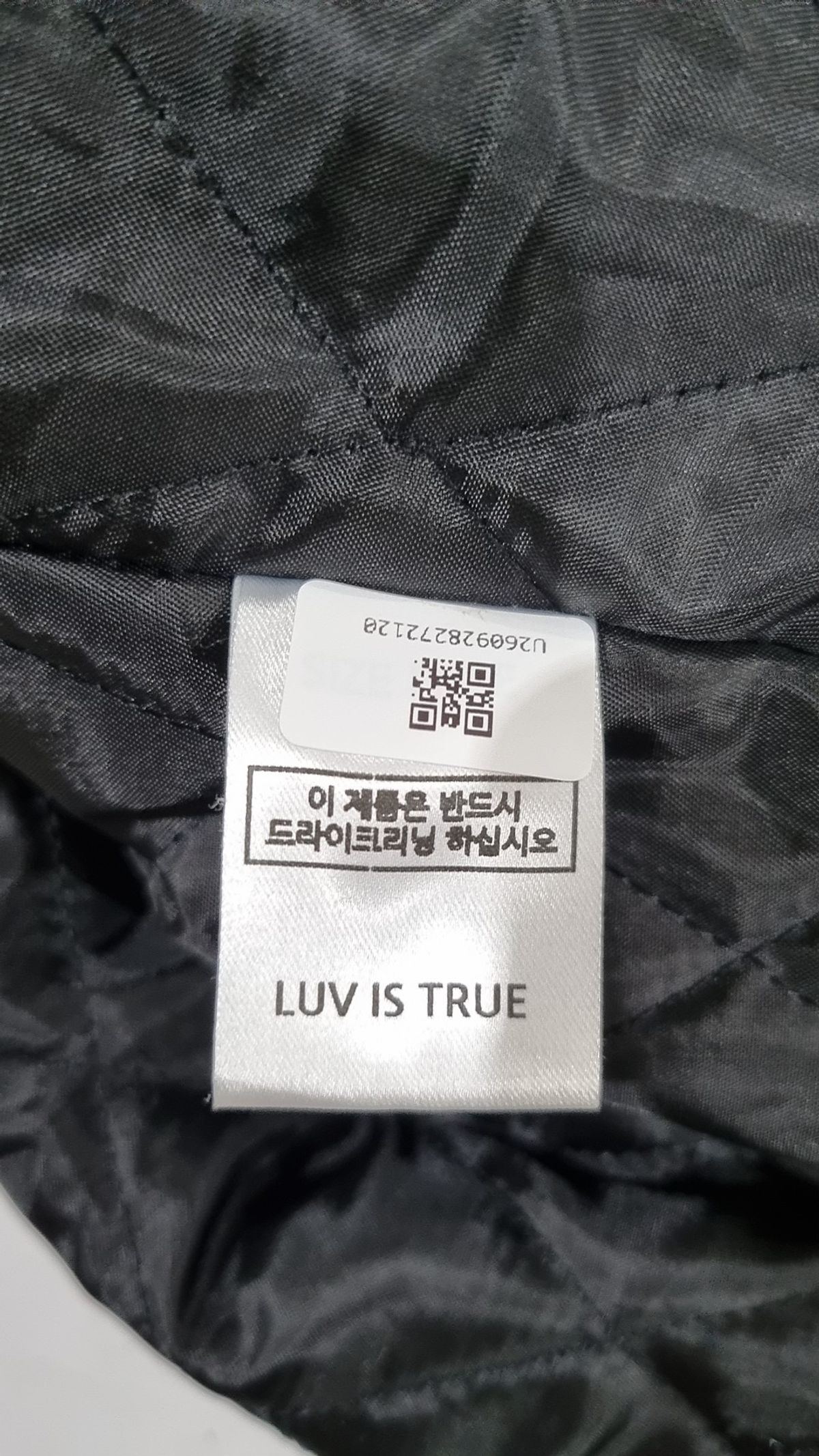 러브이즈트루(LUVISTRUE) 스타디움 재킷 L