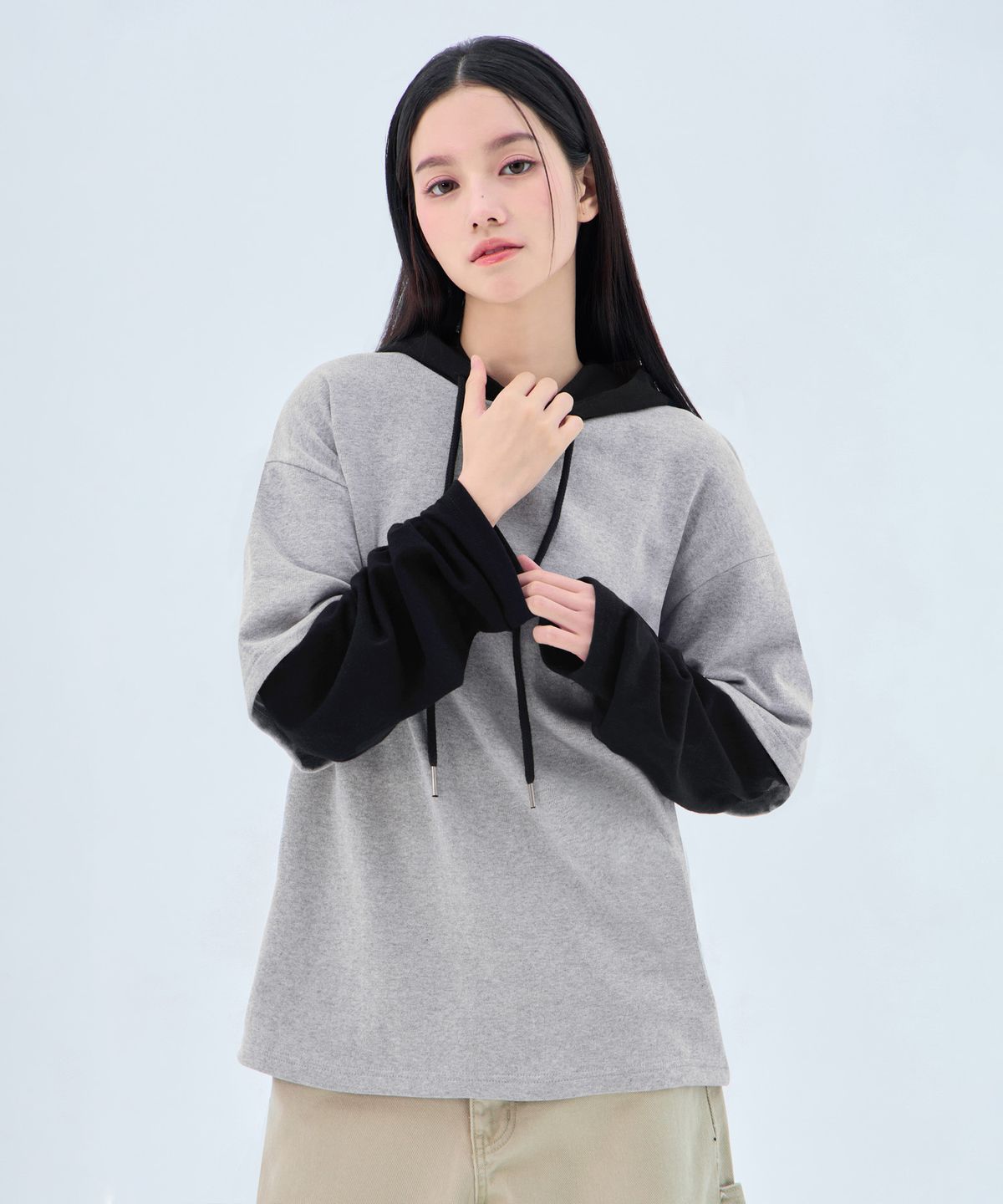 앨빈클로(ALVINCLO) 레이어드 배색 후드 긴팔 티셔츠 AVH696 (4COLOR)