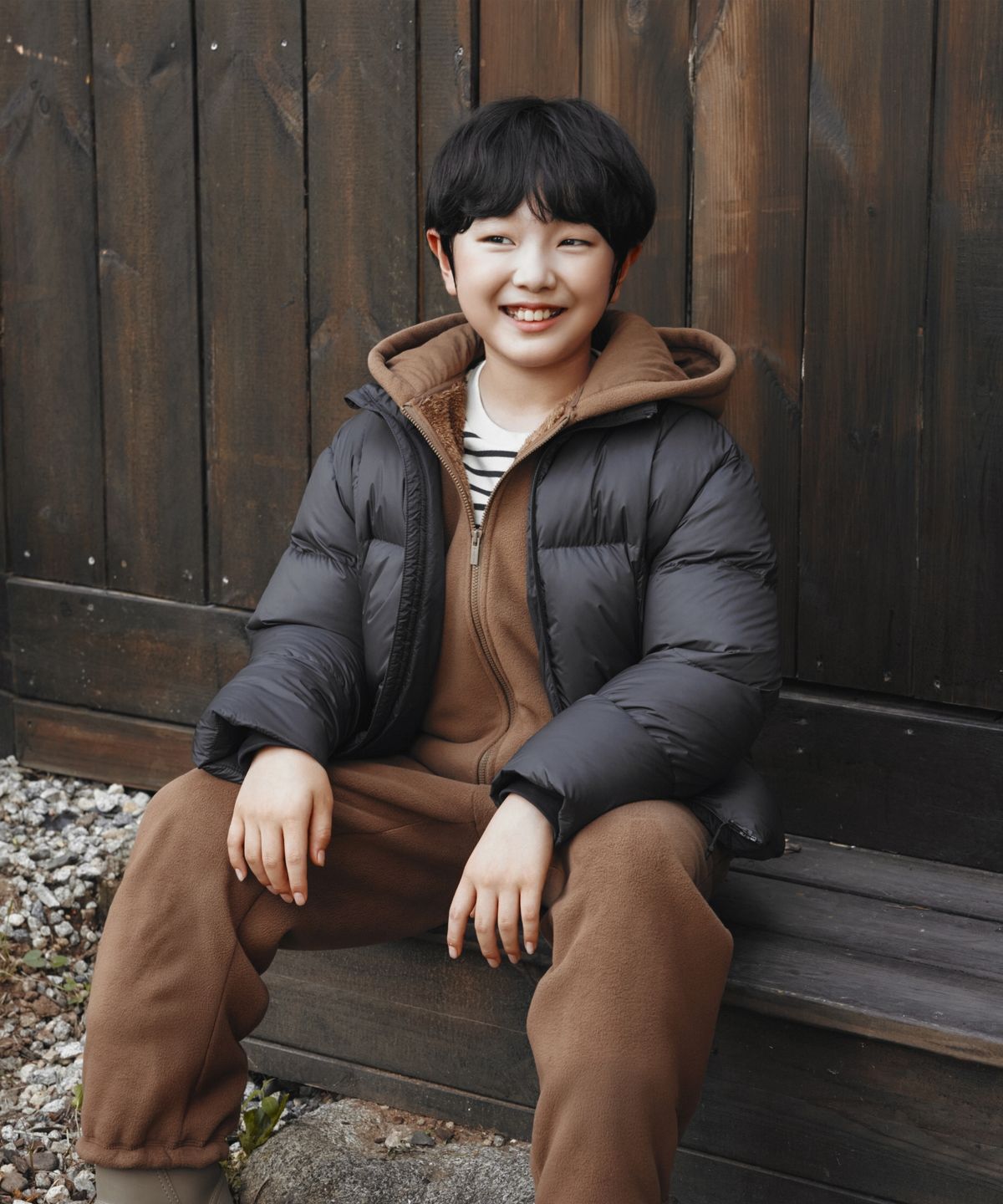 스노우피크 어패럴 키즈(SNOWPEAK APPAREL KIDS) 키즈 토레이 15D 에어태스틱 스탠드넥 헤비 다운 자켓 (S26WKTDJ81) Charcoal