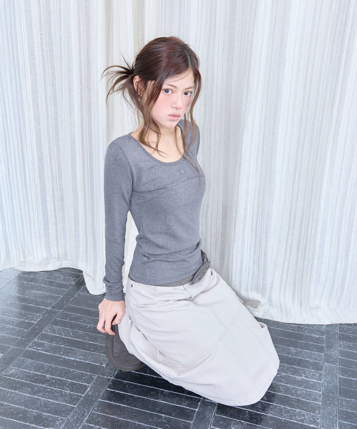 미레코(MIRECO) PANEL LINE T CHARCOAL