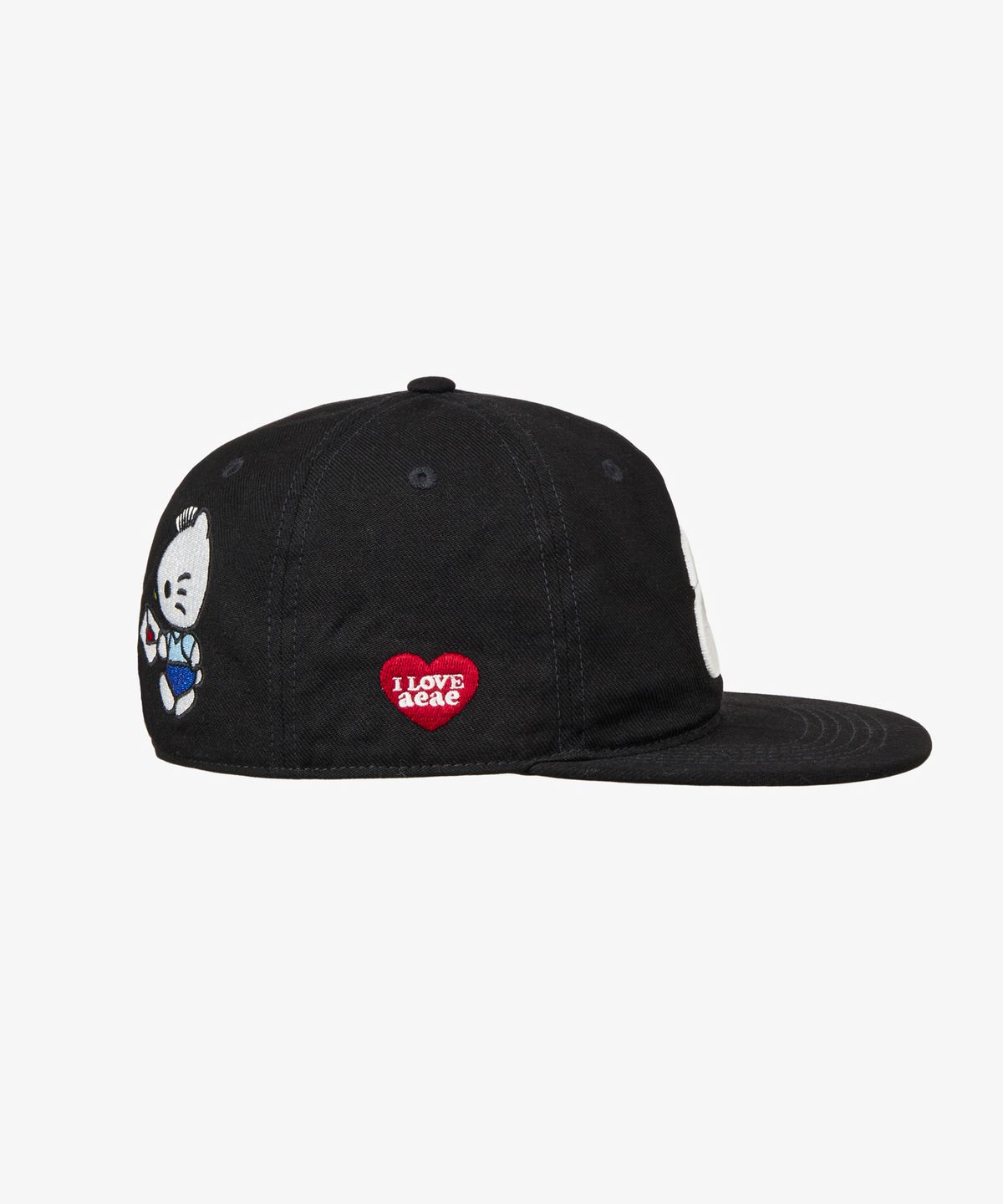 에이이에이이(AEAE) HELLO KITTY ON MY WAY TO DANIEL STAR CAP [BLACK]