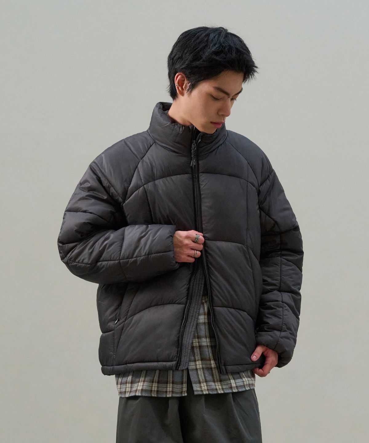 데시레드(DESIRED) 하이넥 볼륨 푸퍼-FFSK4122D0L