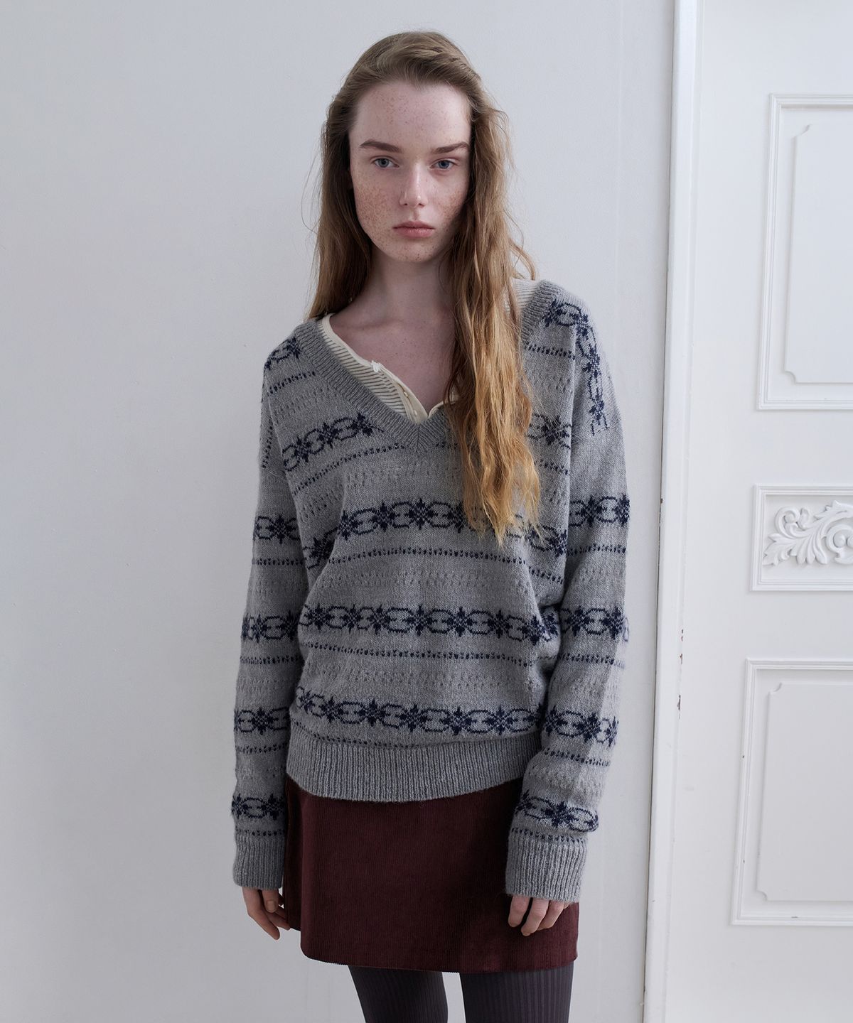 토아베(TOAVE) Snowflake Alpaca Deep V-Neck Knit (Gray)