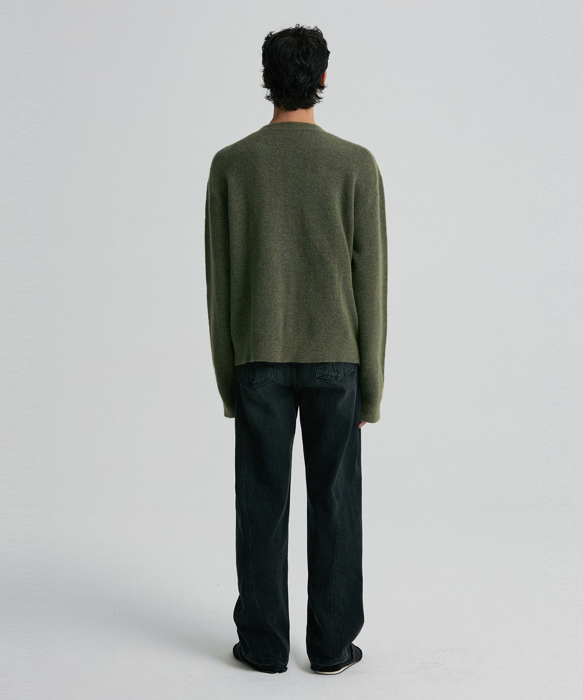 리이 맨(RERHEE MEN) BRUSHED CREW-NECK KNIT SWEATER MELANGE MOSS