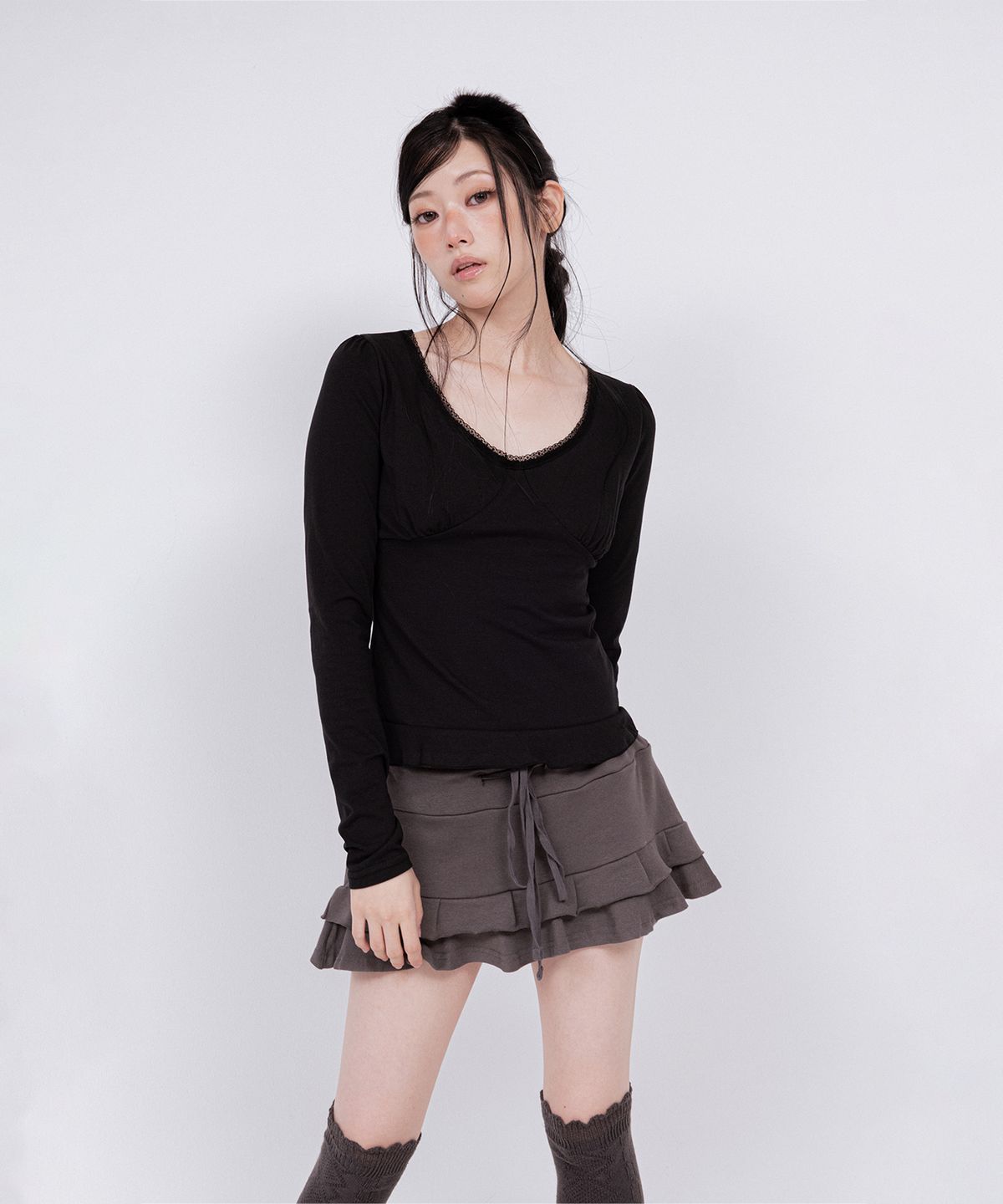 벨리아르(BELLIALEU) BELLA MINI SKIRT DARK GRAY