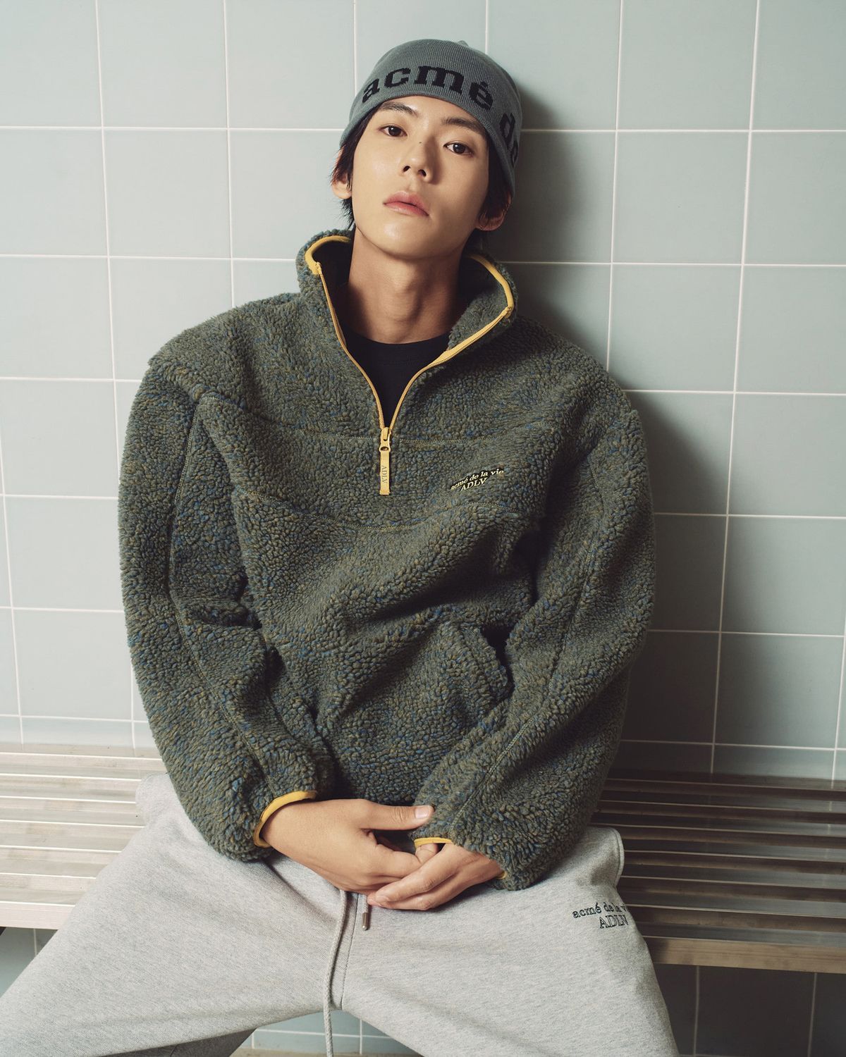아크메드라비(ACME DE LA VIE) 3-TONE FLEECE STAND COLLAR HALF ZIP UP [GREEN]