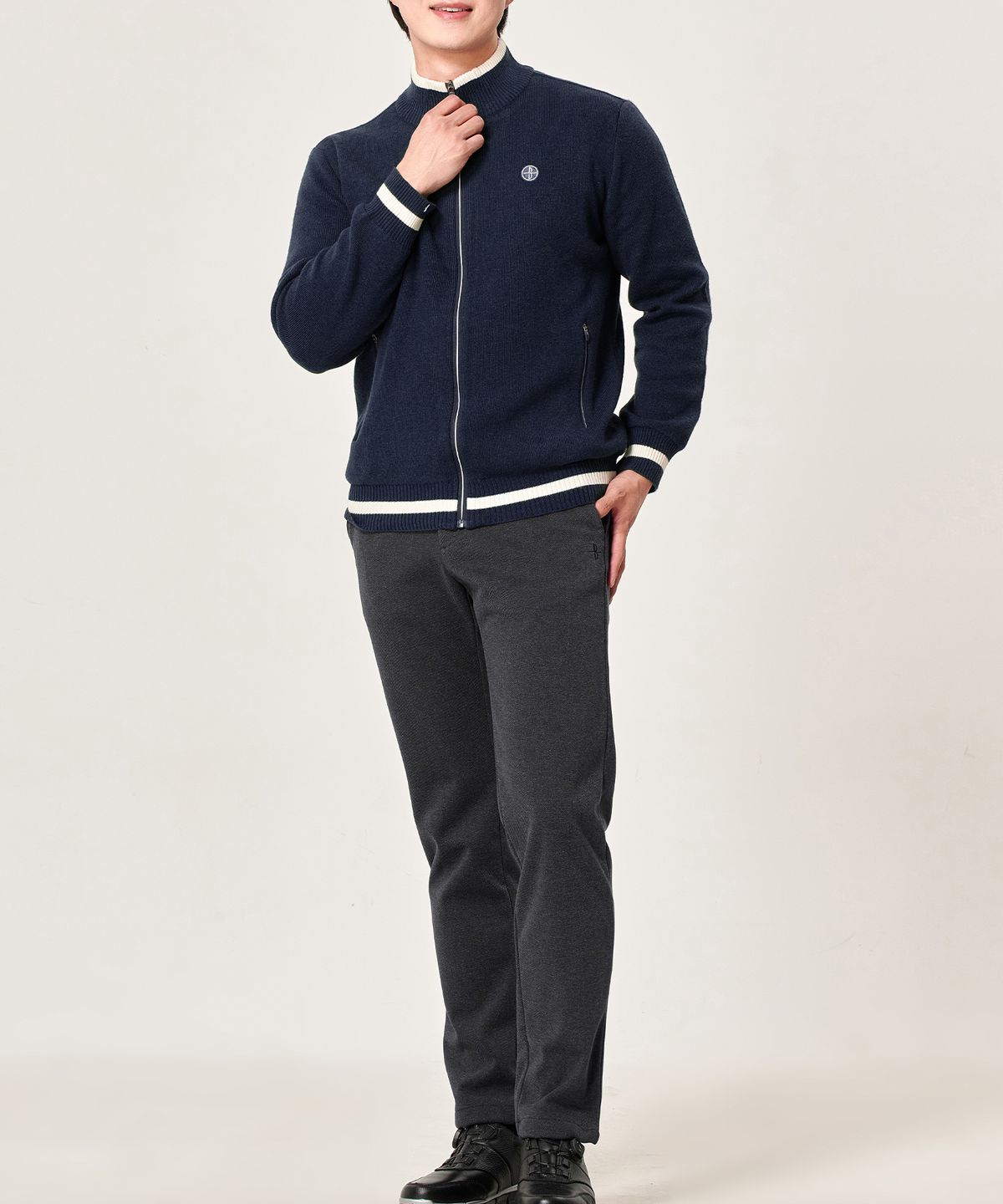 빌트모아(BILTMORE) 남성 T/R 사선 프린트 기모 스트레이트핏 팬츠