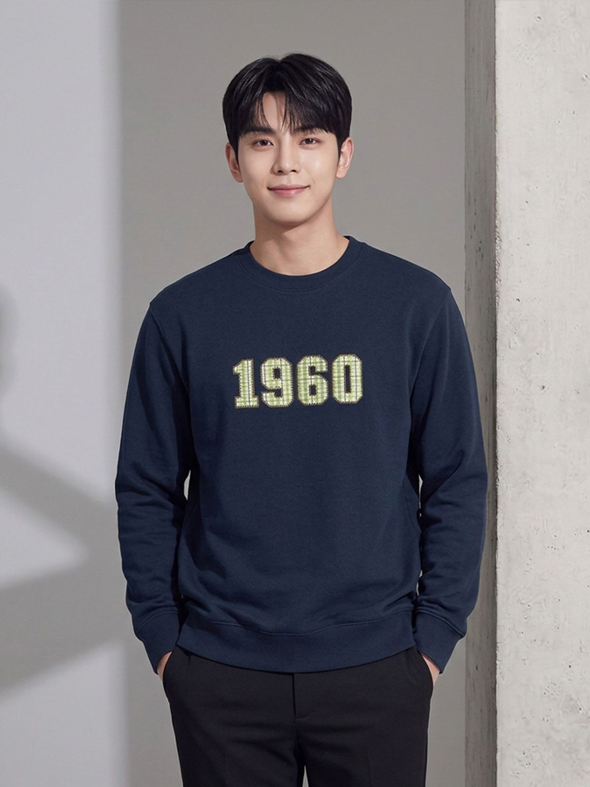 행텐(HANGTEN) 공용 기모 아플리케 프린트 맨투맨_275(10590-031-804-12)