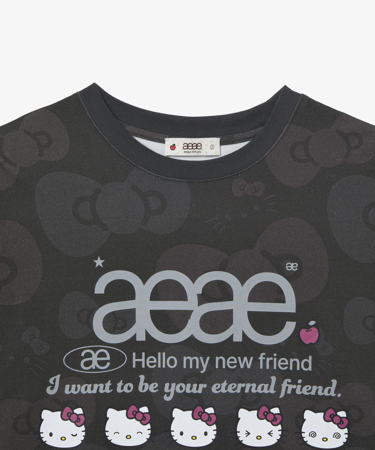 에이이에이이(AEAE) HELLO KITTY WEB LOGO T-SHIRTS [CHARCOAL]