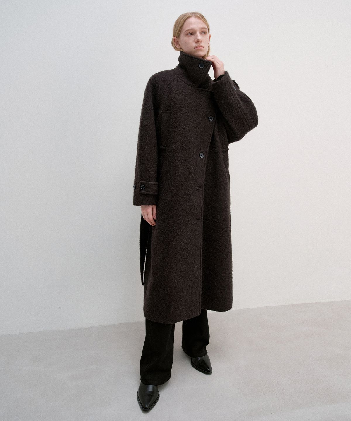 인사일런스 우먼(INSILENCE WOMEN) 알파카 오버사이즈드 로브 코트 DARK BROWN