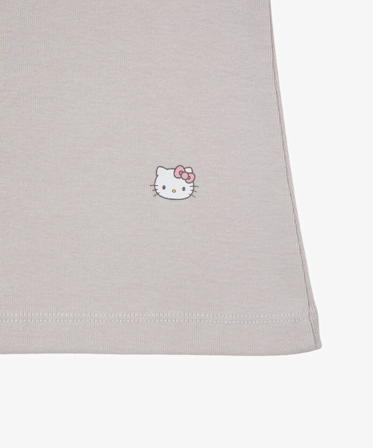 에이이에이이(AEAE) HELLO KITTY DOT SMALL LETTER TEE [ASH]