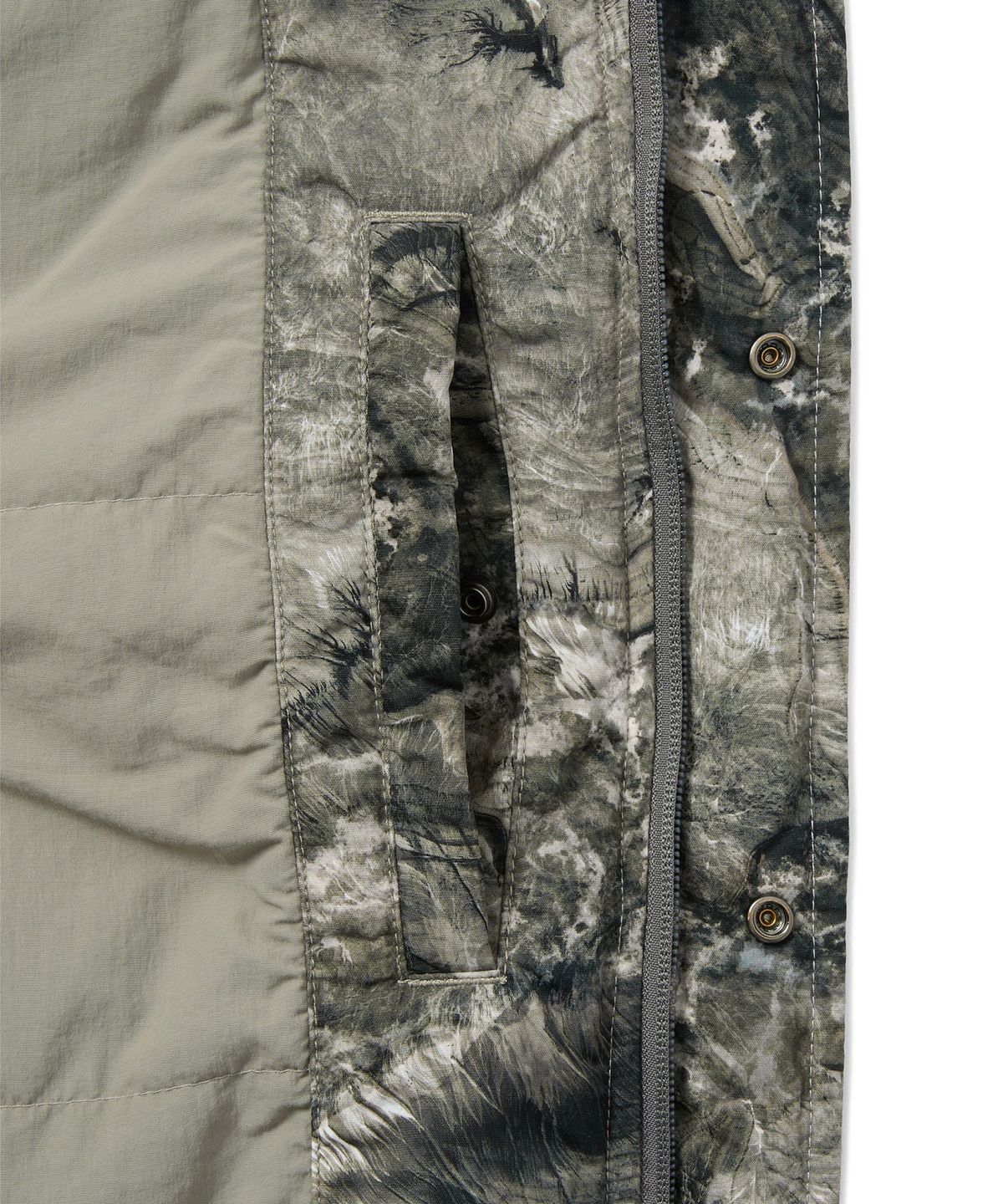 디스이즈네버댓(THISISNEVERTHAT) Sportsman Jacket Camo