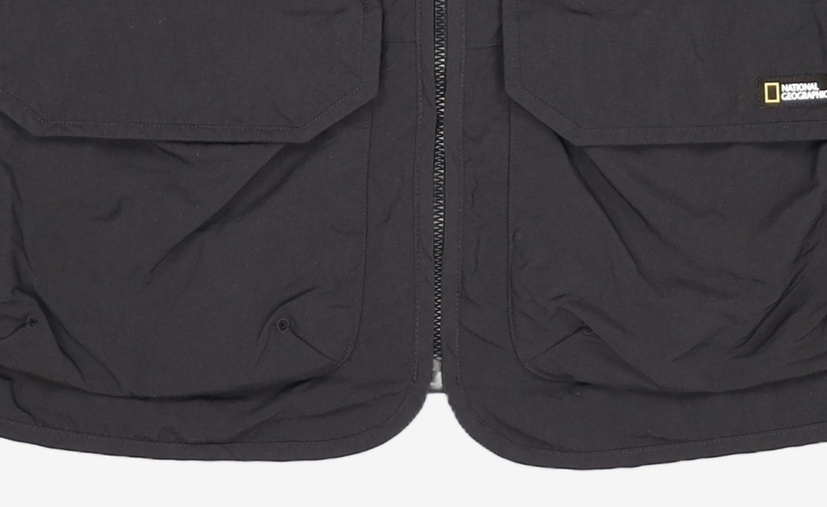 내셔널지오그래픽(NATIONALGEOGRAPHIC) N232MVT020 메쉬 V넥 베스트 CARBON 100