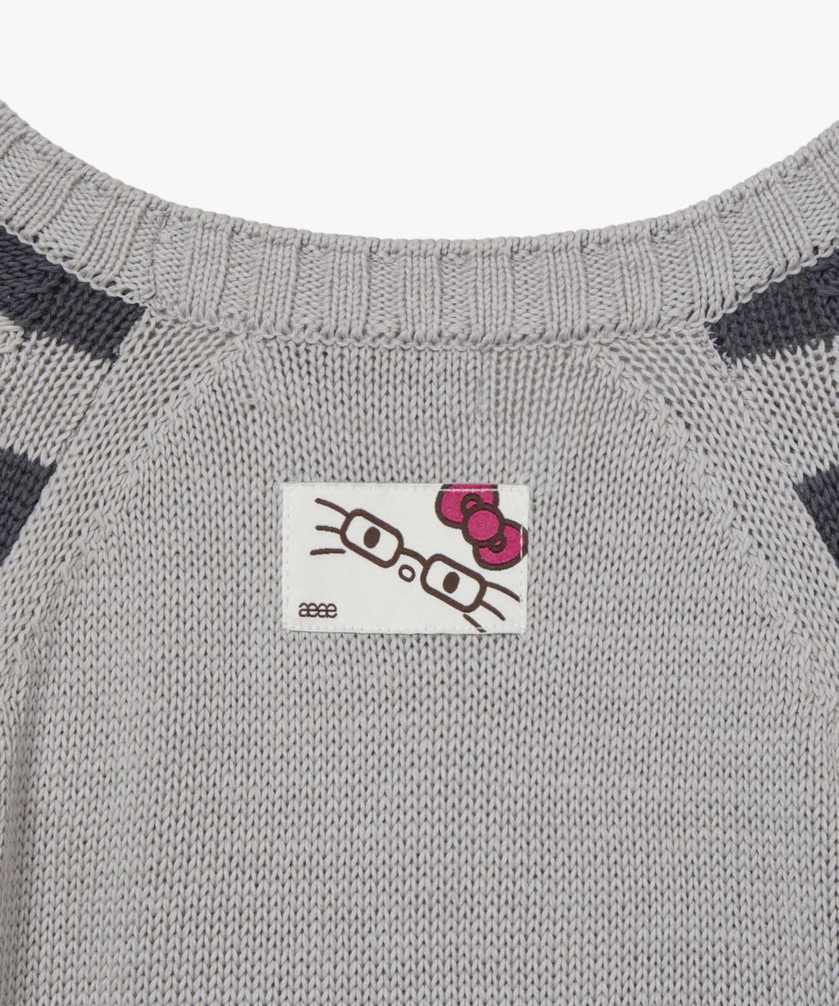 에이이에이이(AEAE) HELLO KITTY NERDY STRIPE RAGLAN KNIT [GREY]