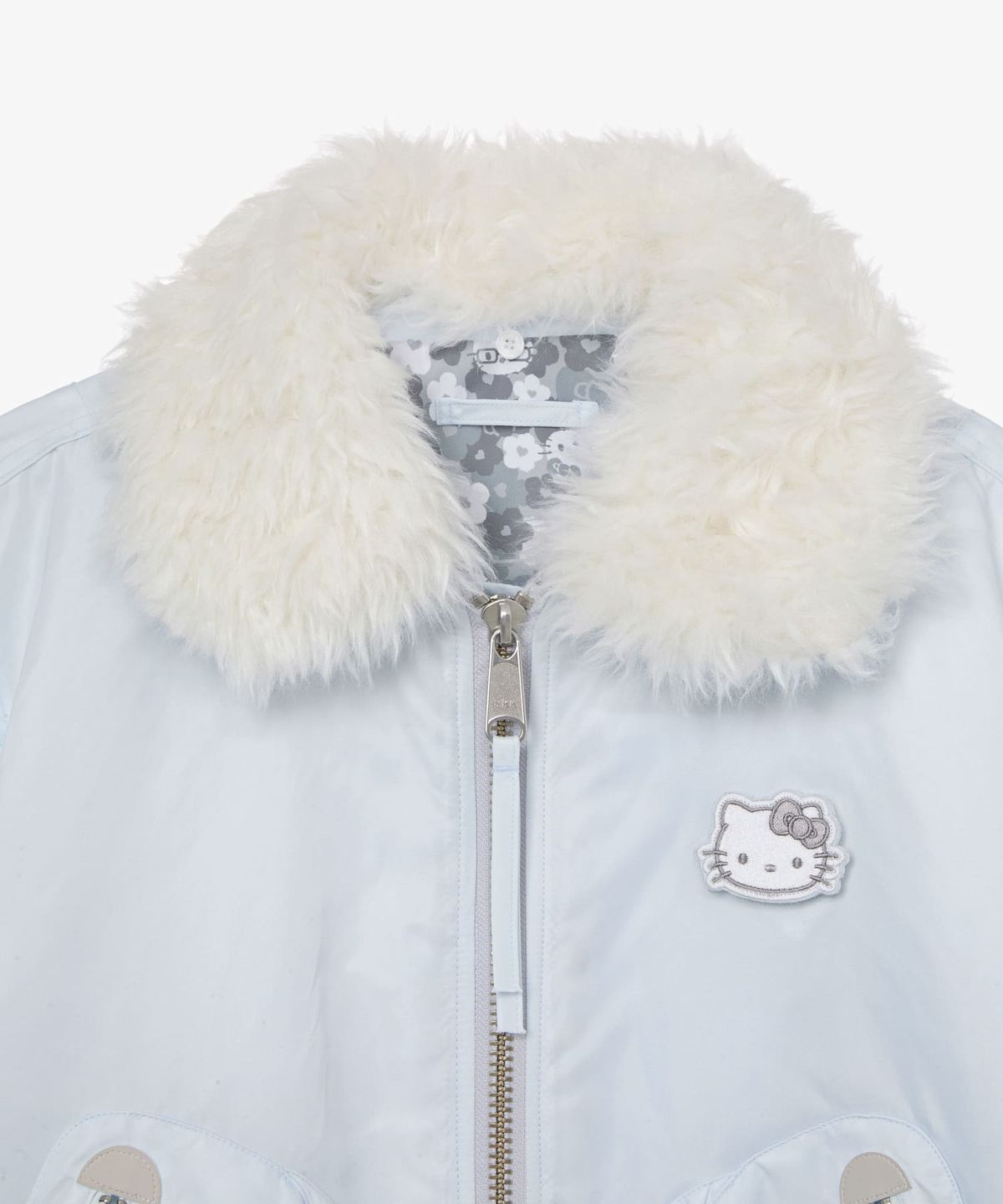 에이이에이이(AEAE) HELLO KITTY BOMBER JACKET [ICE]