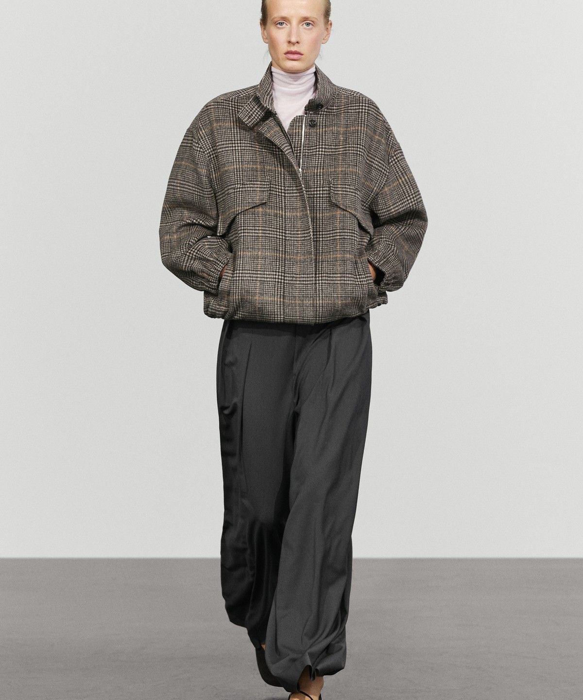 마시모두띠(MASSIMO DUTTI) 체크 봄버 자켓