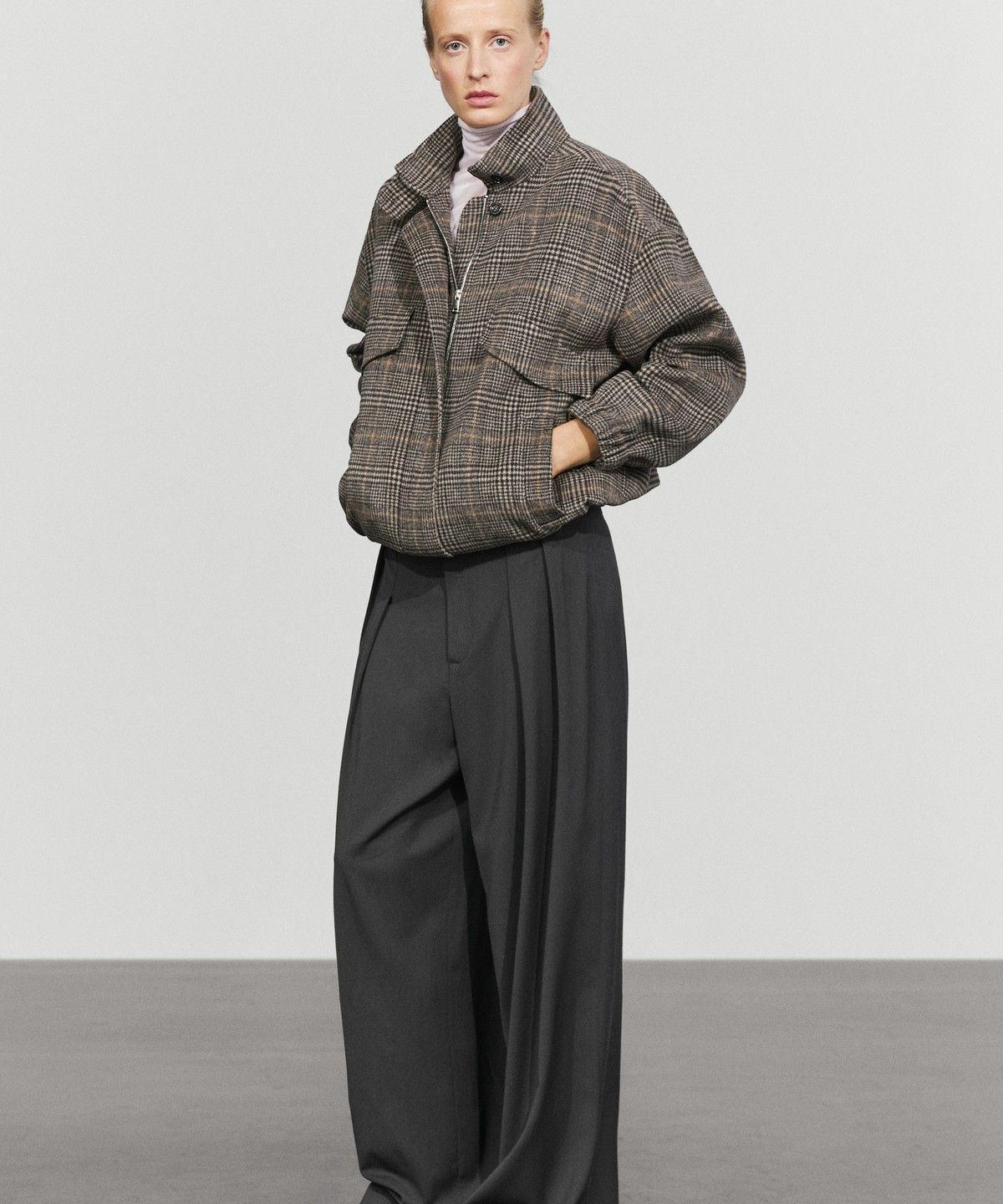 마시모두띠(MASSIMO DUTTI) 체크 봄버 자켓