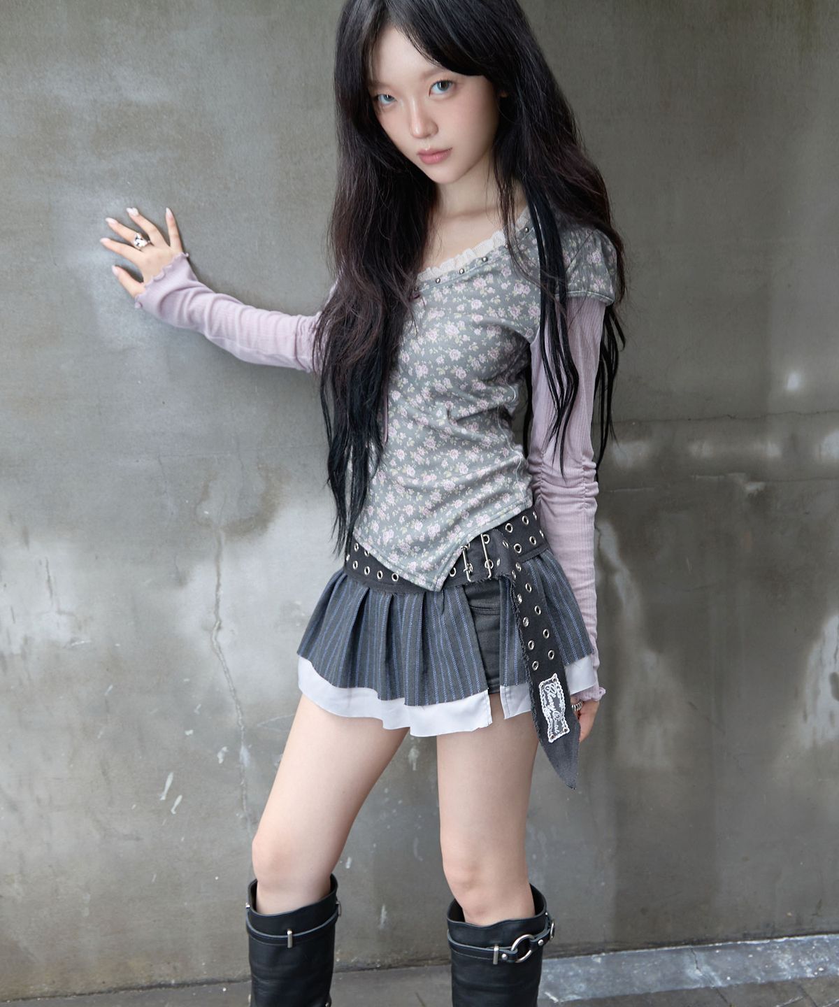 체리퀴리(CHERRYQUIRI) dusty rose layered tee - vintage charcoal