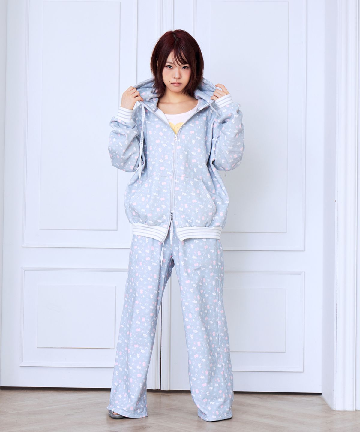 혼쿄(HONKYO) Winter Nap Mouse Hoodie