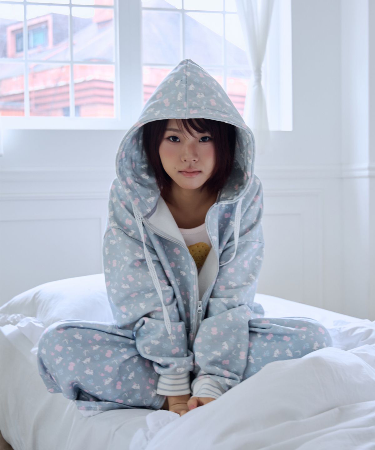 혼쿄(HONKYO) Winter Nap Mouse Hoodie