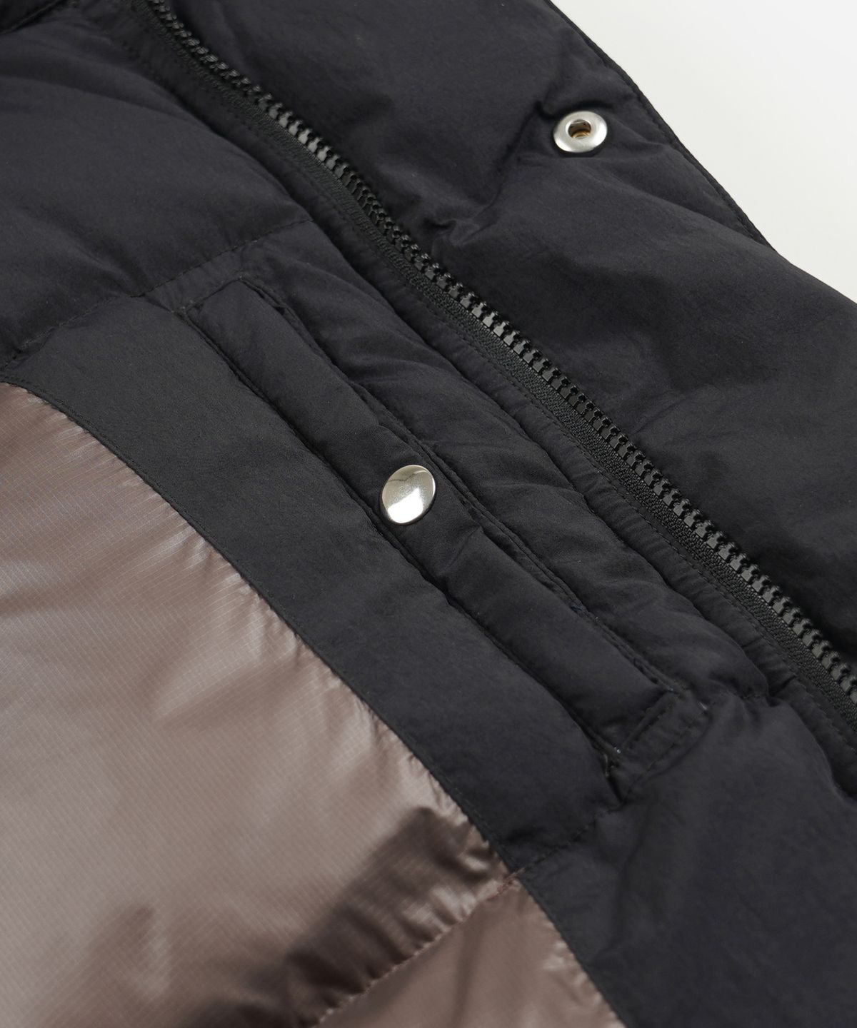 프리즘웍스(FRIZMWORKS) BOBA DOWN PARKA _ BLACK