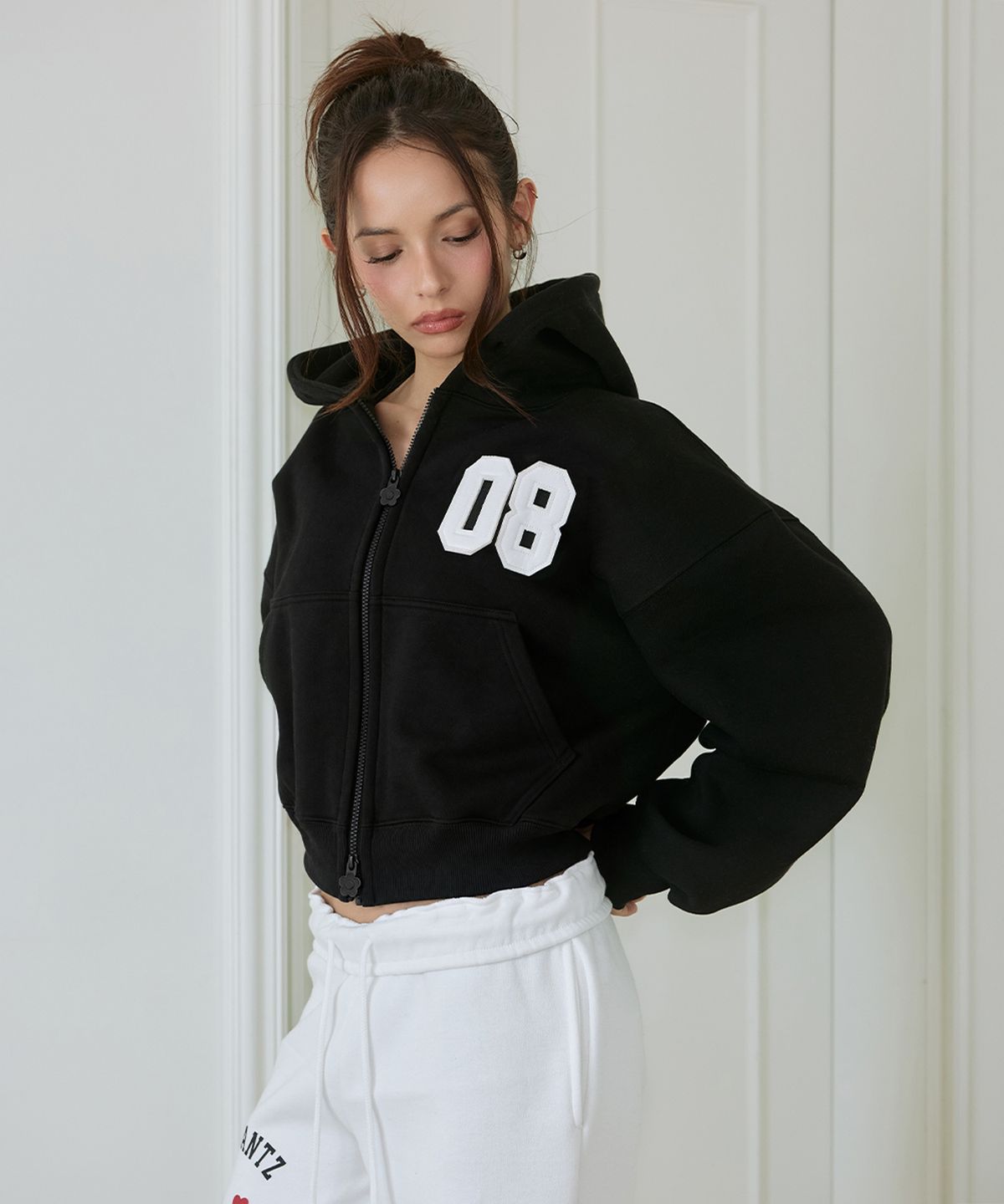 로제프란츠(ROSEFRANTZ) Varsity Fleece Hood Zip-Up [Black]