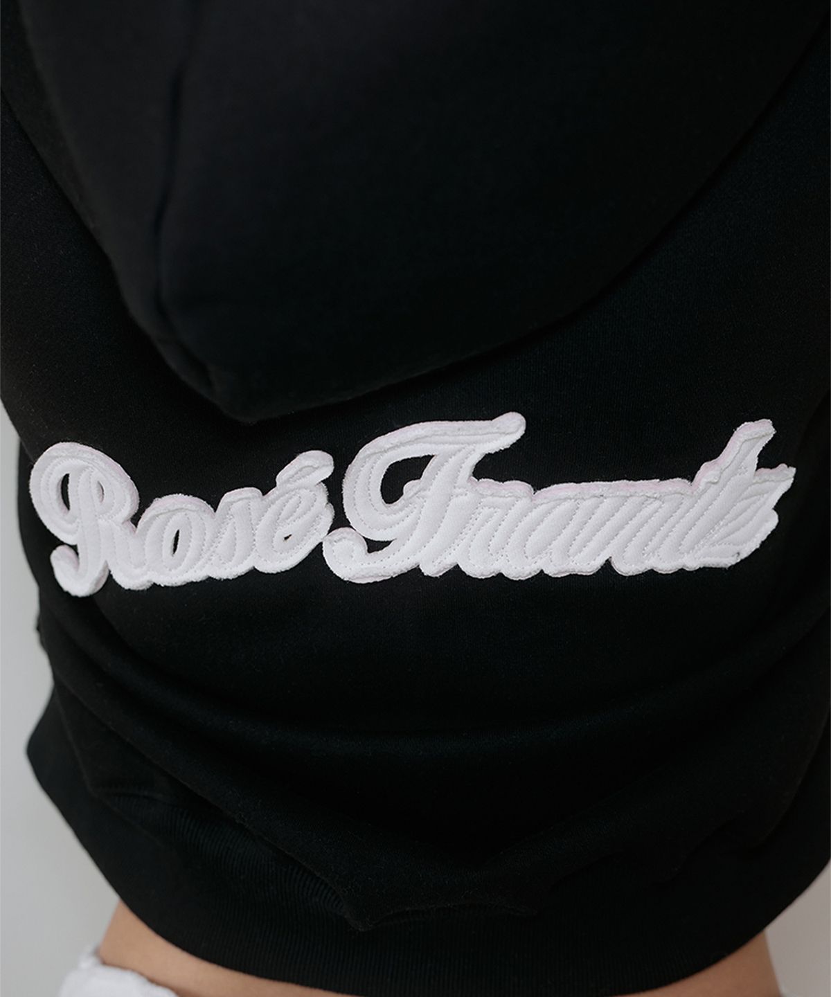 로제프란츠(ROSEFRANTZ) Varsity Fleece Hood Zip-Up [Black]