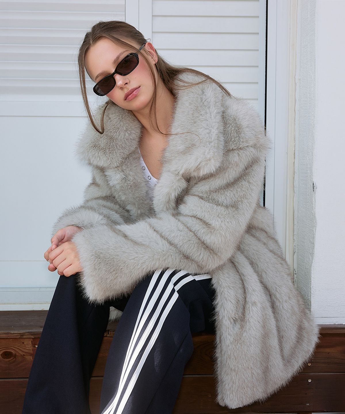 로제프란츠(ROSEFRANTZ) High-Neck Fur Half Coat [Gray]