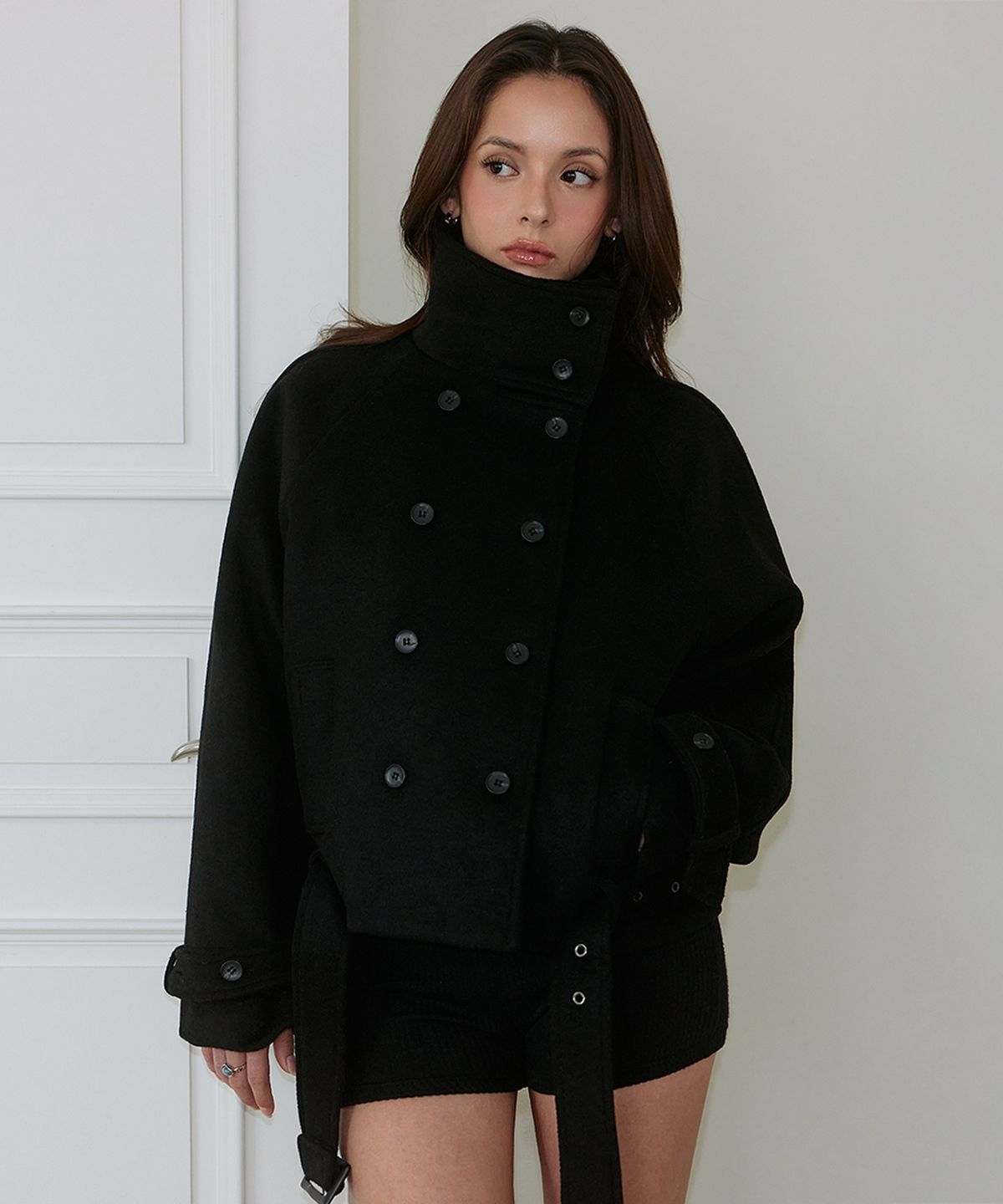 로제프란츠(ROSEFRANTZ) Double-Breasted Wool Crop Coat [Black]