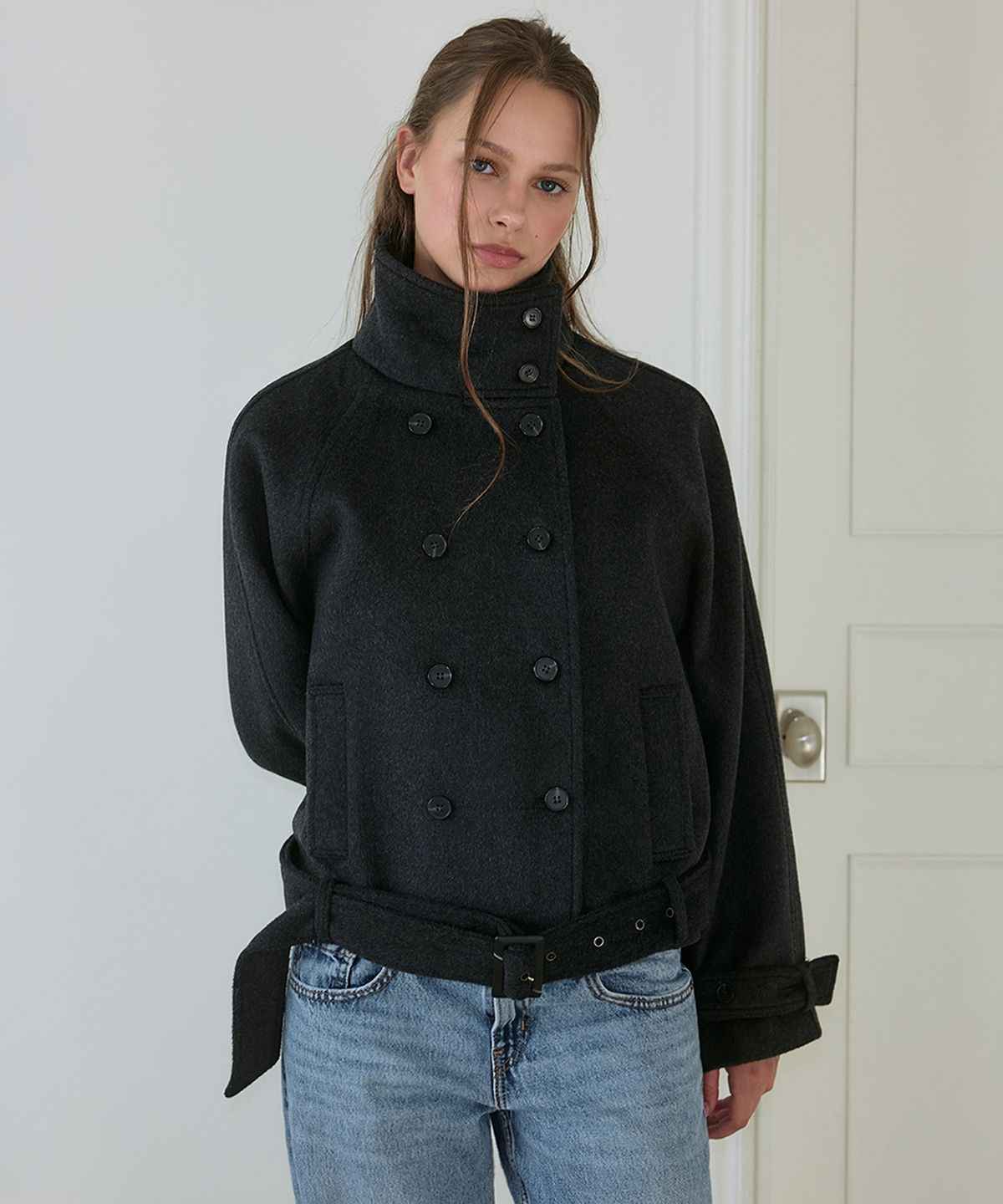 로제프란츠(ROSEFRANTZ) Double-Breasted Wool Crop Coat [Charcoal]