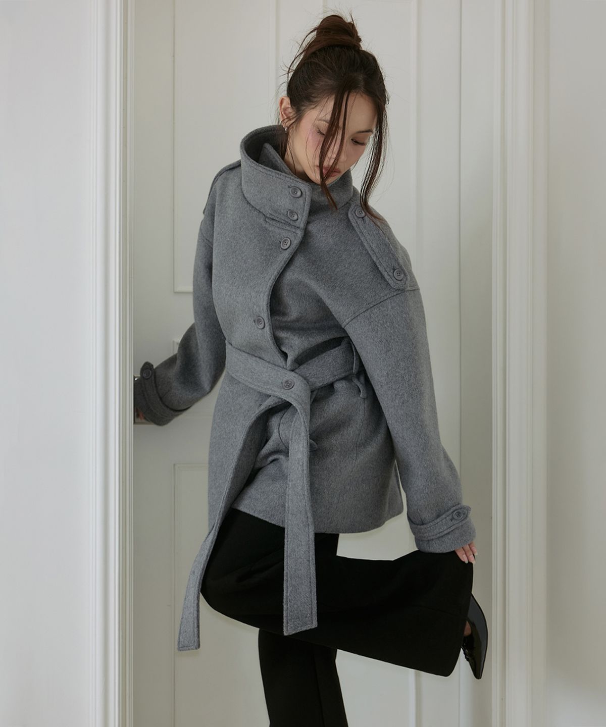 로제프란츠(ROSEFRANTZ) Belted Funnel-Neck Wool Half Coat [Gray]
