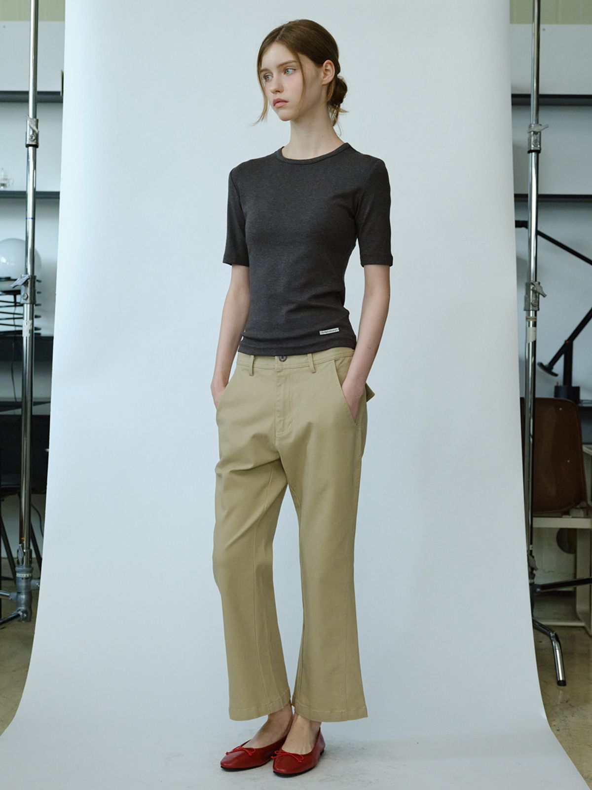 엘씨브이(LCVE) SEMI-FLARE ANKLE PANTS_BEIGE