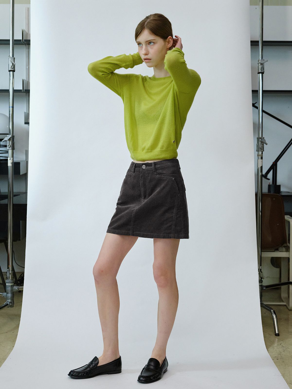 엘씨브이(LCVE) CORDUROY MINI SKIRT_CHARCOAL