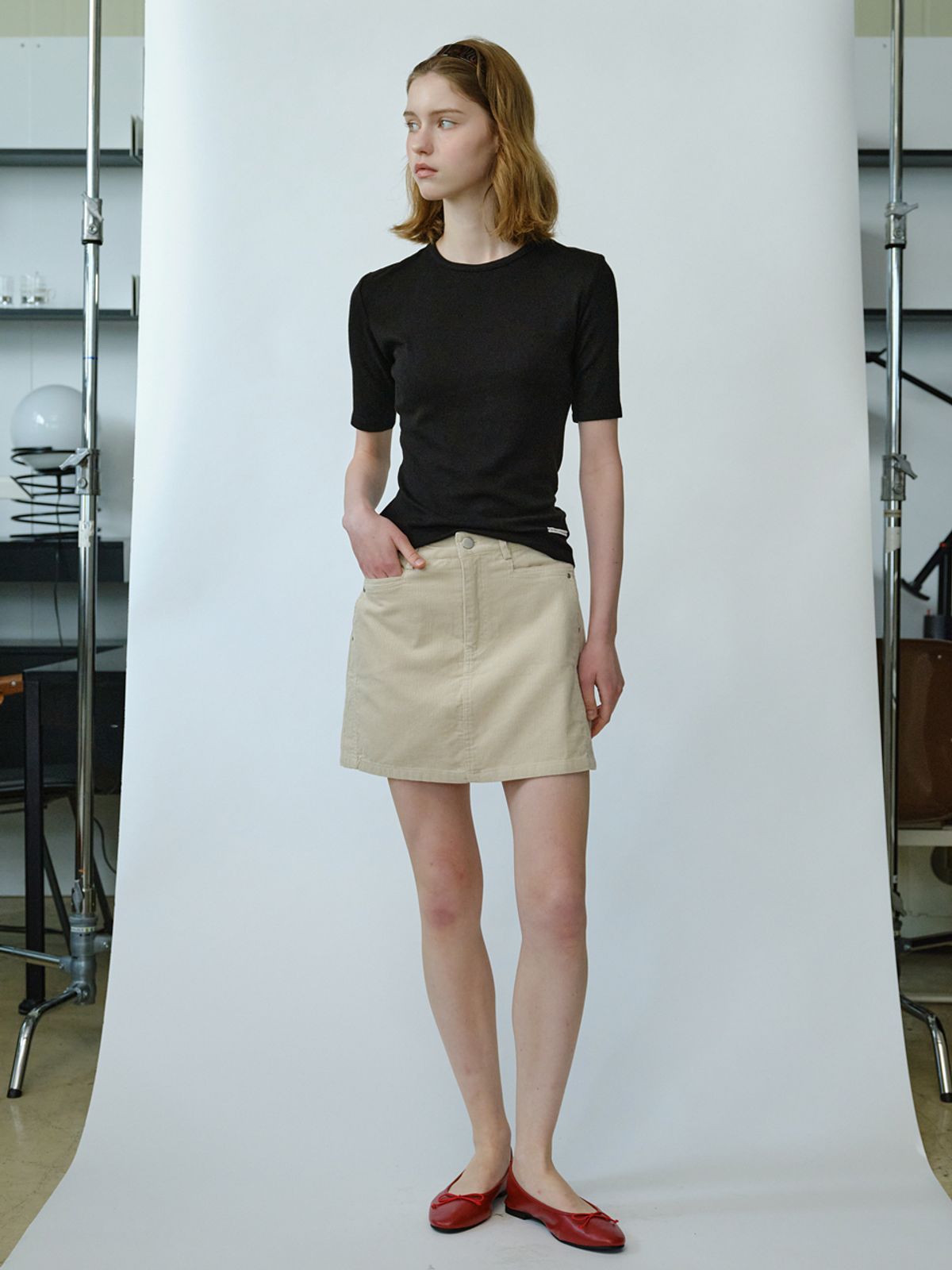 엘씨브이(LCVE) CORDUROY MINI SKIRT_LIGHT BEIGE