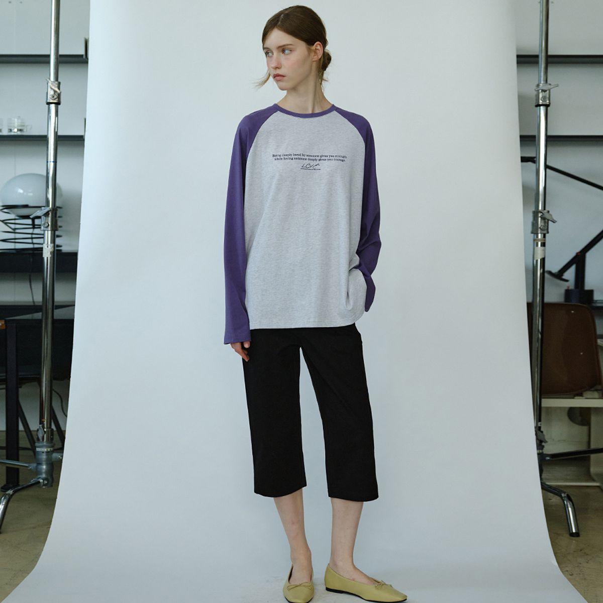 엘씨브이(LCVE) LETTERING GRAPHIC RAGLAN T-SHIRT_PURPLE