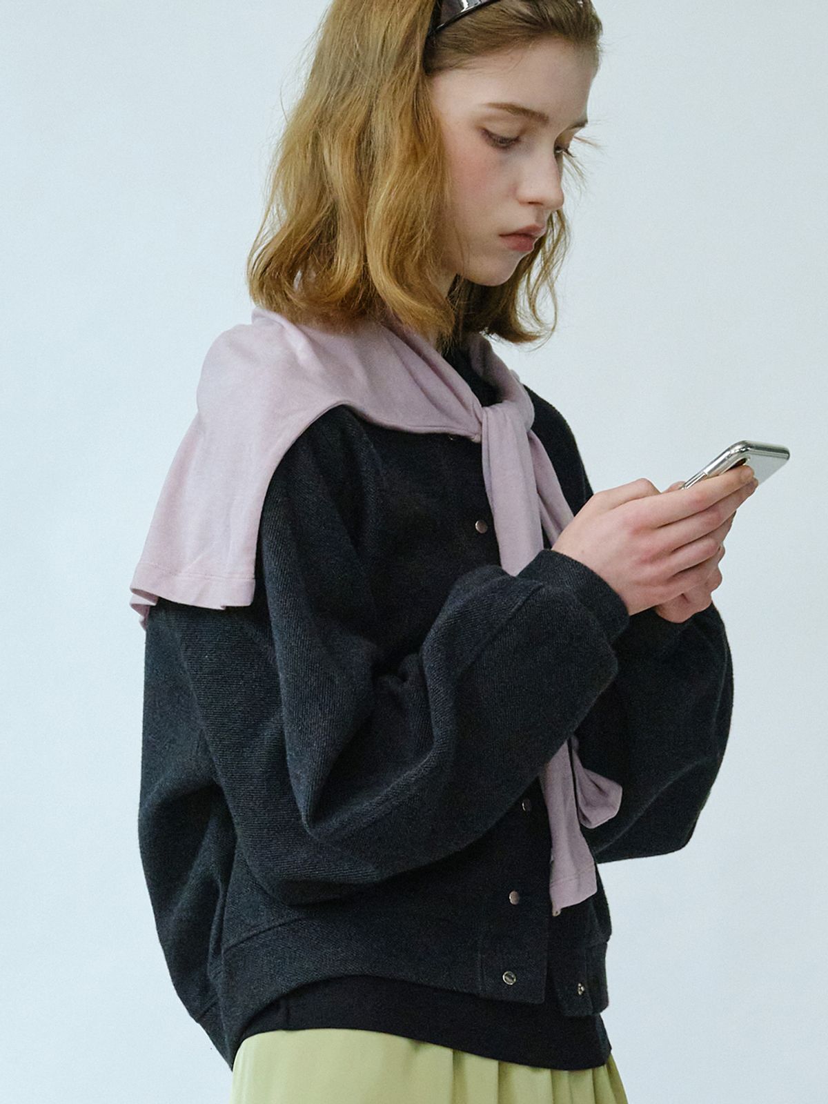 엘씨브이(LCVE) BUTTON BLUSON JUMPER_CHARCOAL