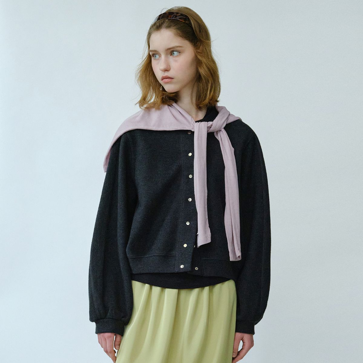 엘씨브이(LCVE) BUTTON BLUSON JUMPER_CHARCOAL