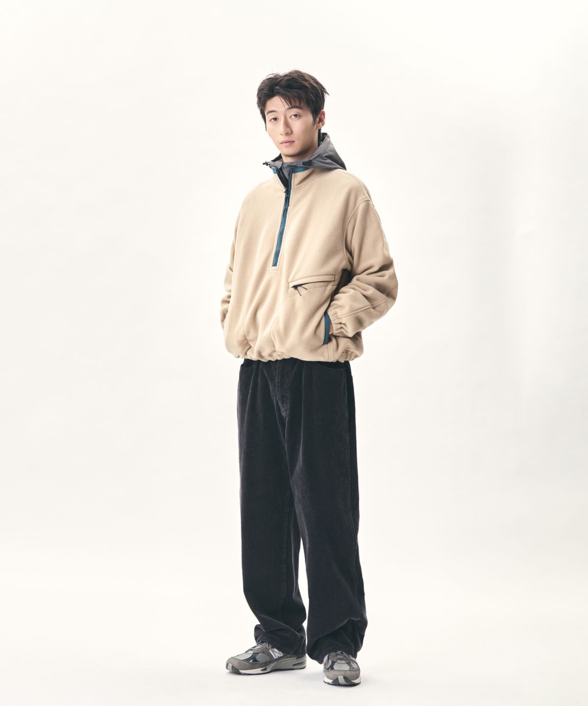 에스피오나지(ESPIONAGE) Expl. Quarter Zip Fleece Pullover Cream