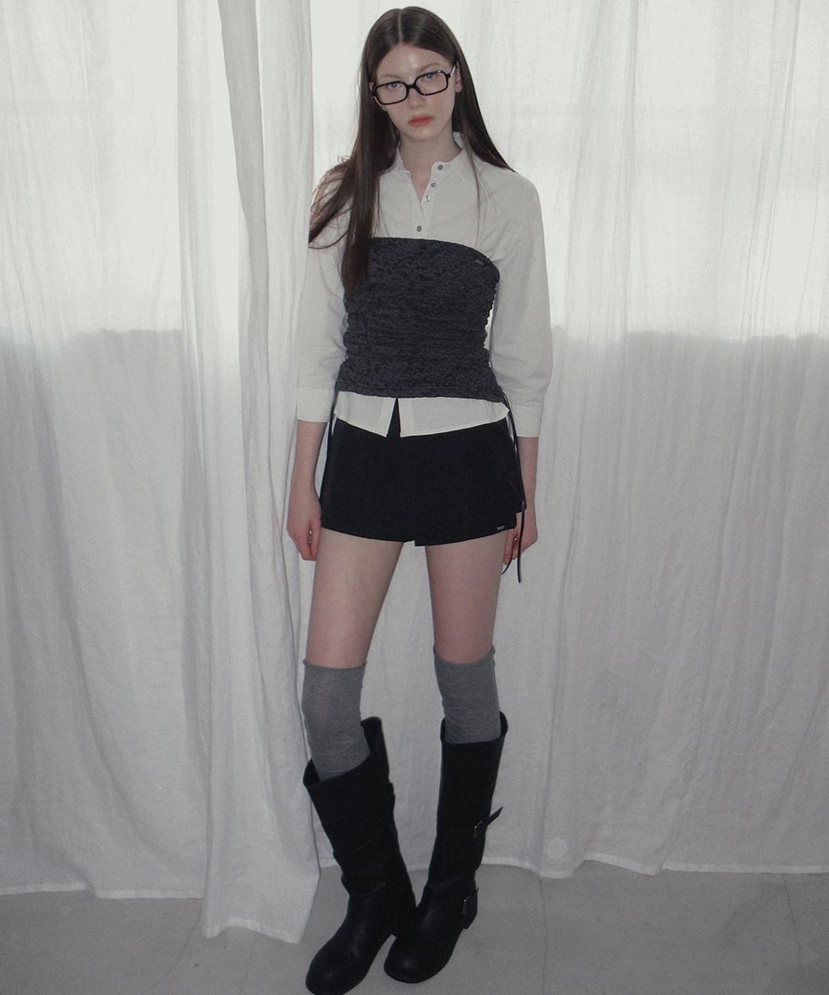 그로우하이드(GROWHIDE) 파흐 플리츠 벨티드 미니 스커트 쇼츠_블랙