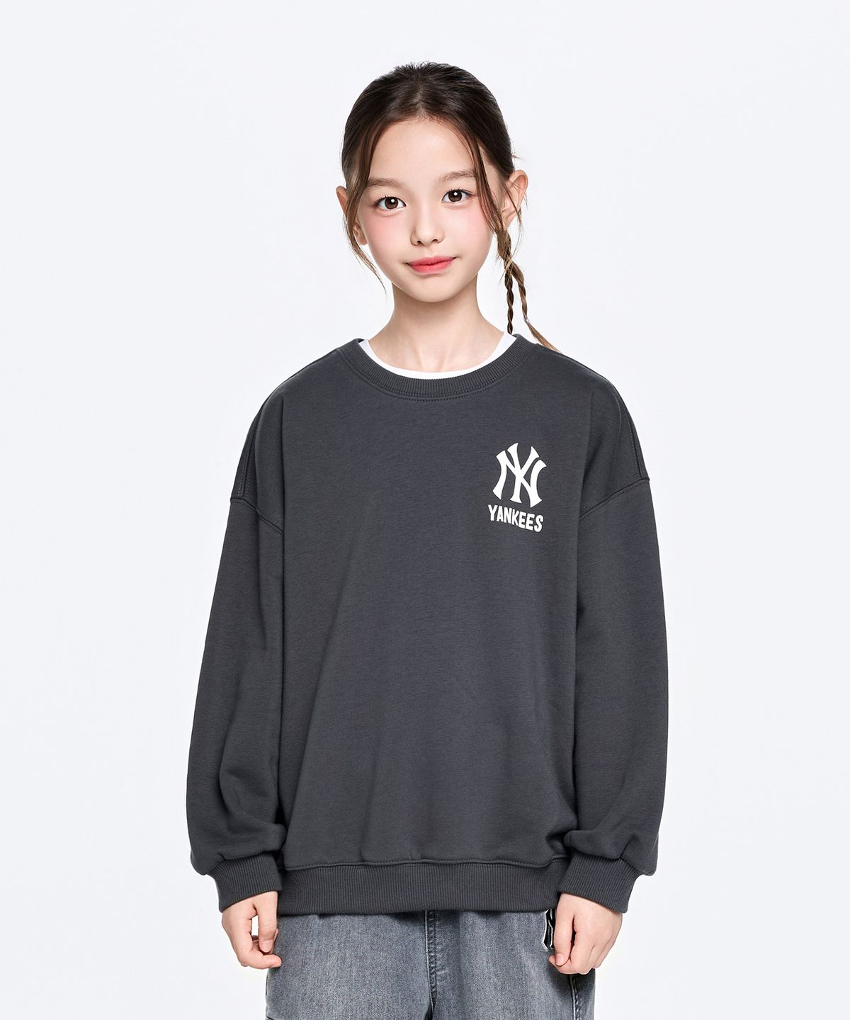 엠엘비 키즈(MLB KIDS) 스트릿 드로잉 베어 기모 맨투맨 NY (D.Charcoal Grey)