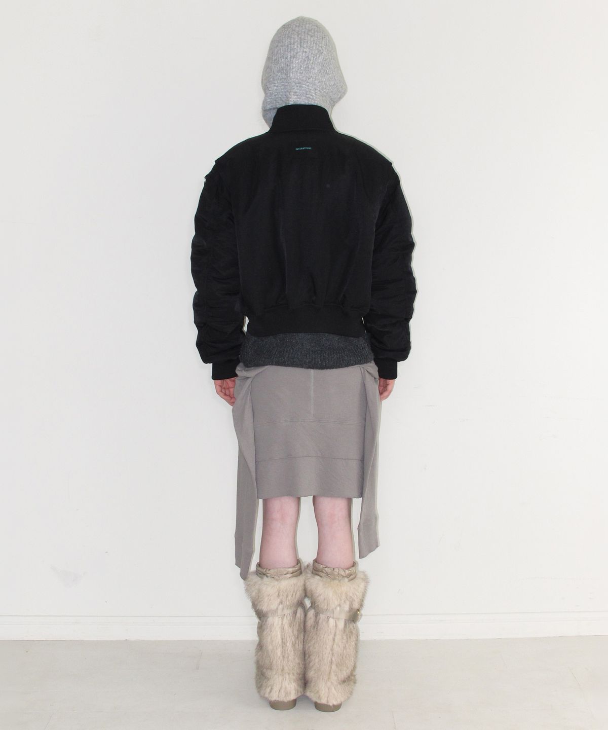 인스턴트펑크(INSTANTFUNK) CROPPED SHIRRING BOMBER JACKET - BLACK