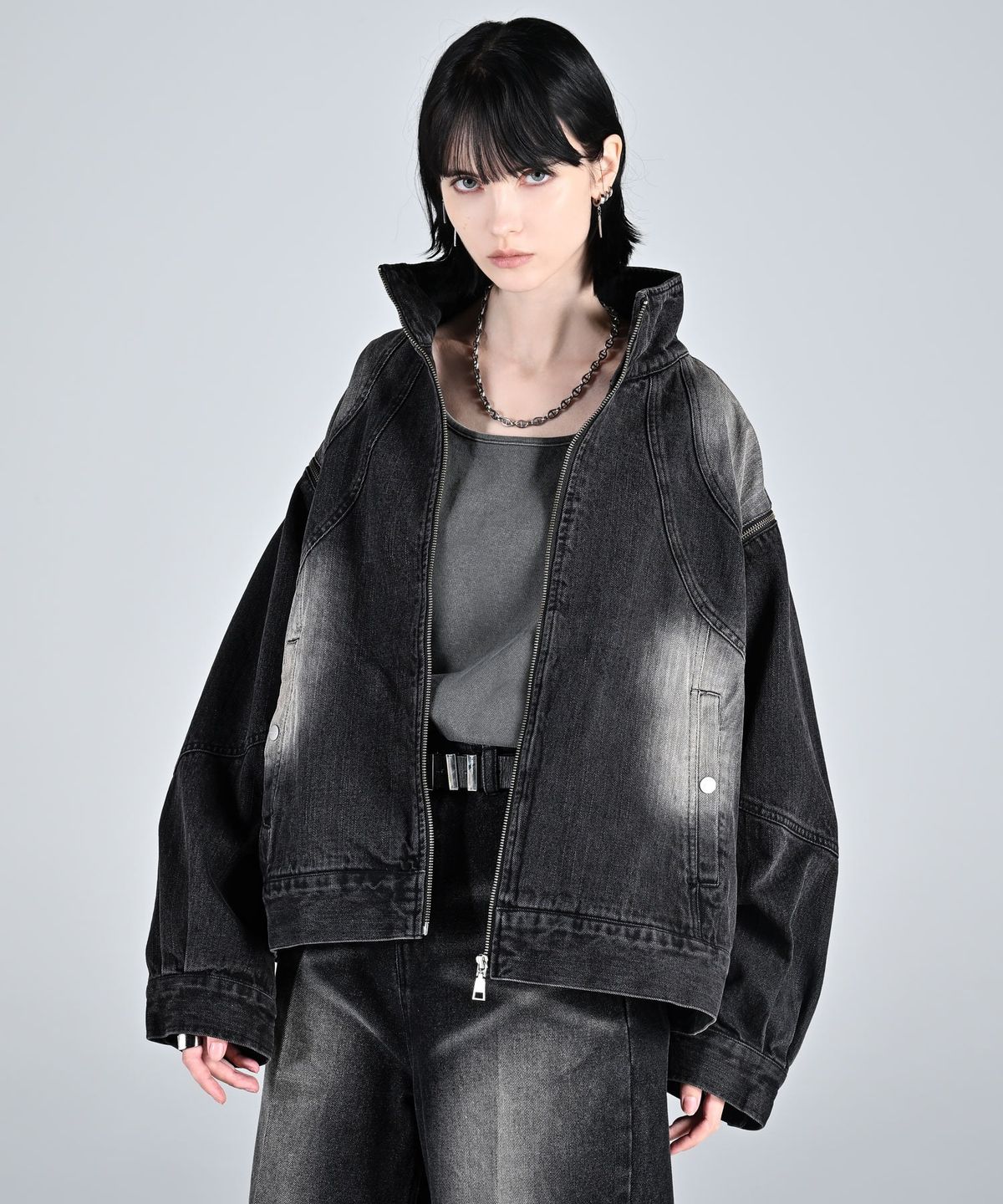 아들러(ADRER) 3way Zip Sleeve Blast Denim Blouson