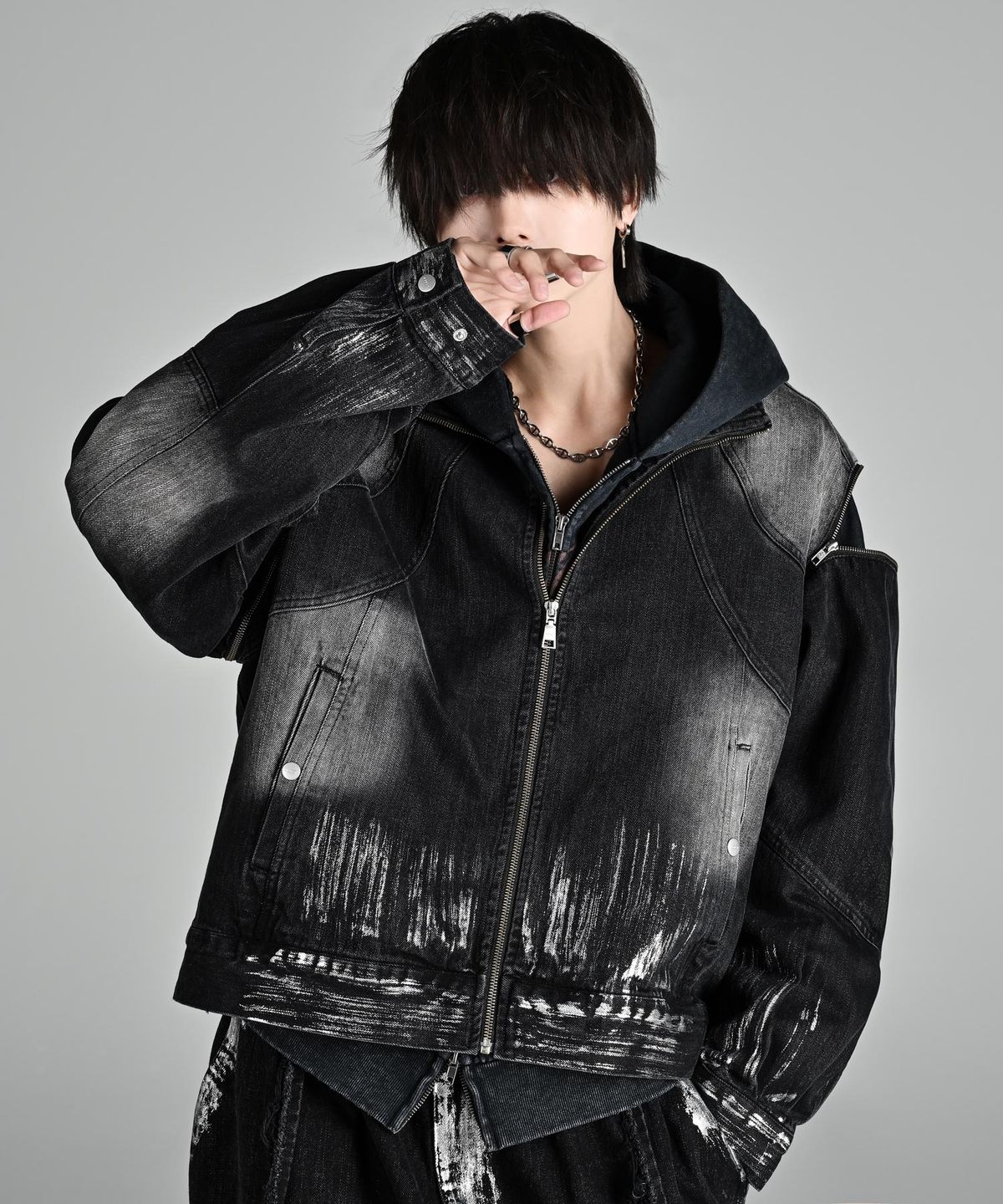 아들러(ADRER) 3way Zip Sleeve Blast Denim Blouson