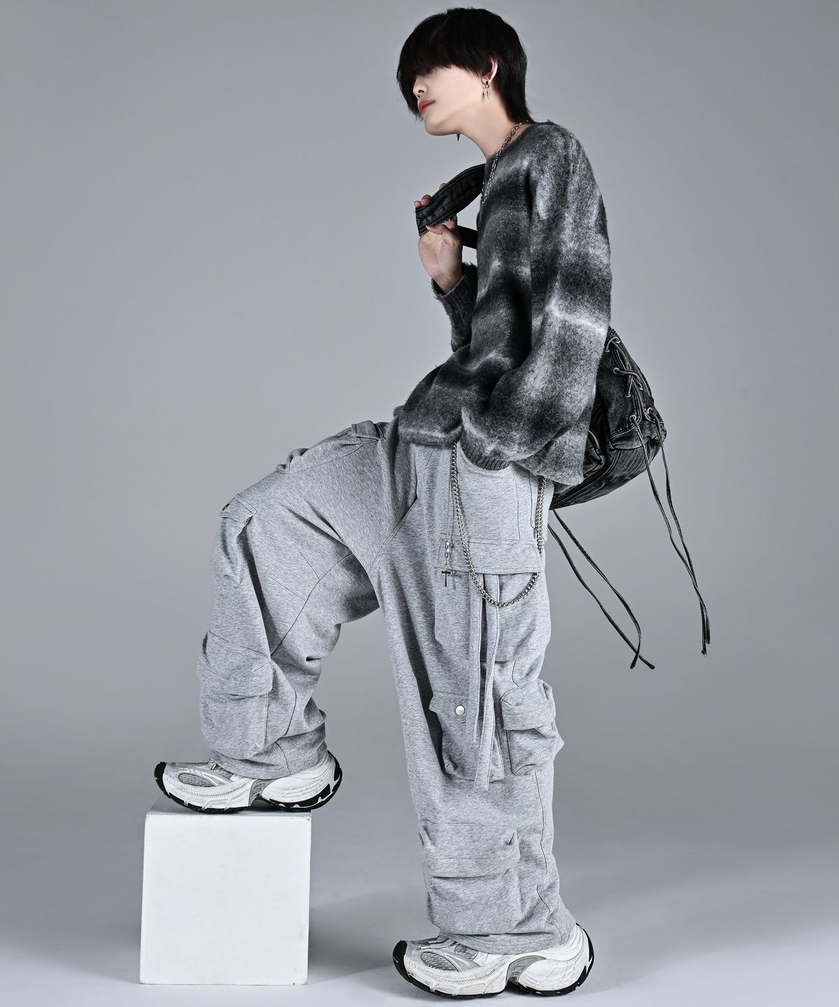 아들러(ADRER) Premium Soft & Fluffy Knit