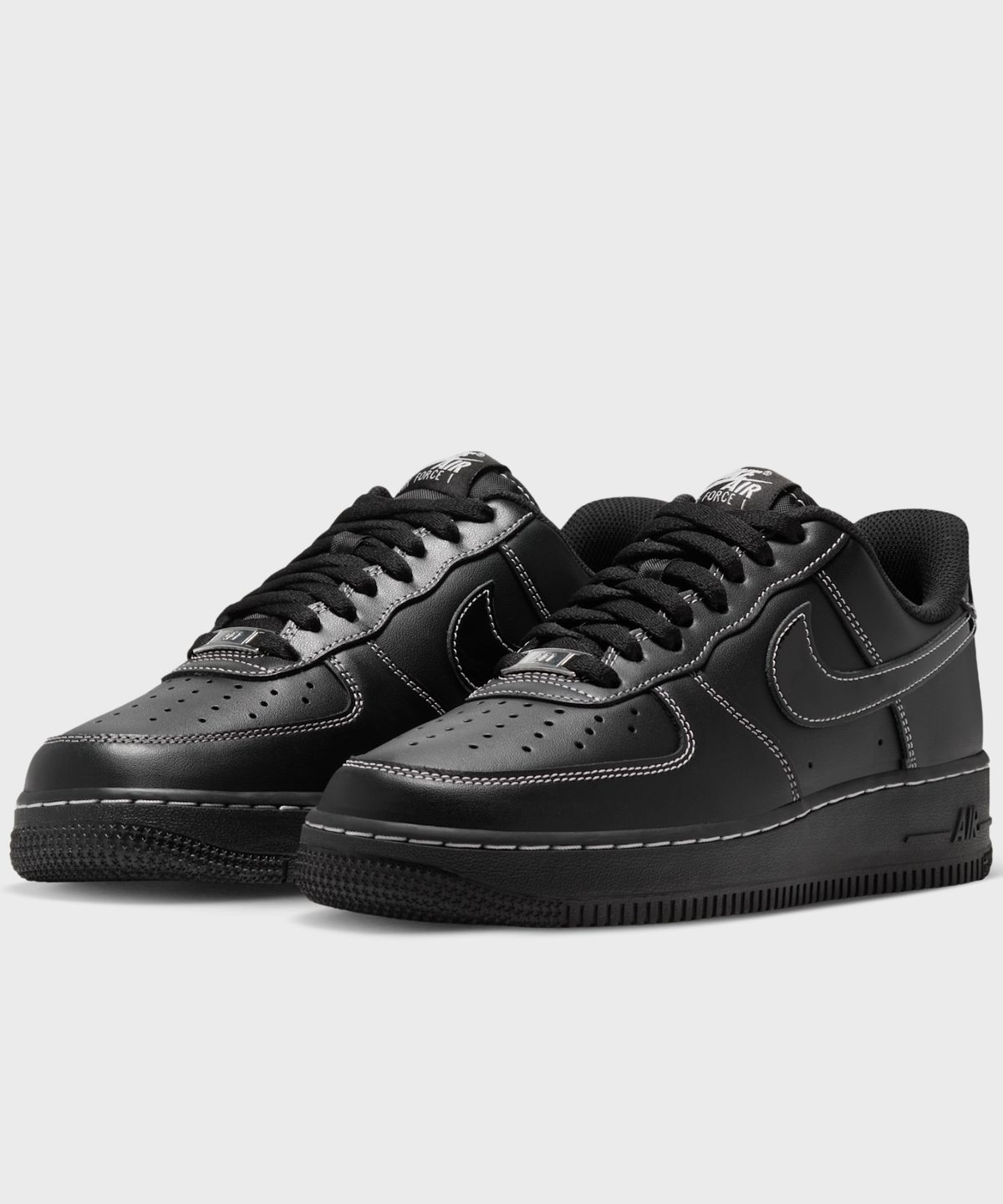 나이키(NIKE) 에어 포스 1 07 에센셜+ W - 블랙:화이트:메탈릭 실버:블랙 / IR2419-001